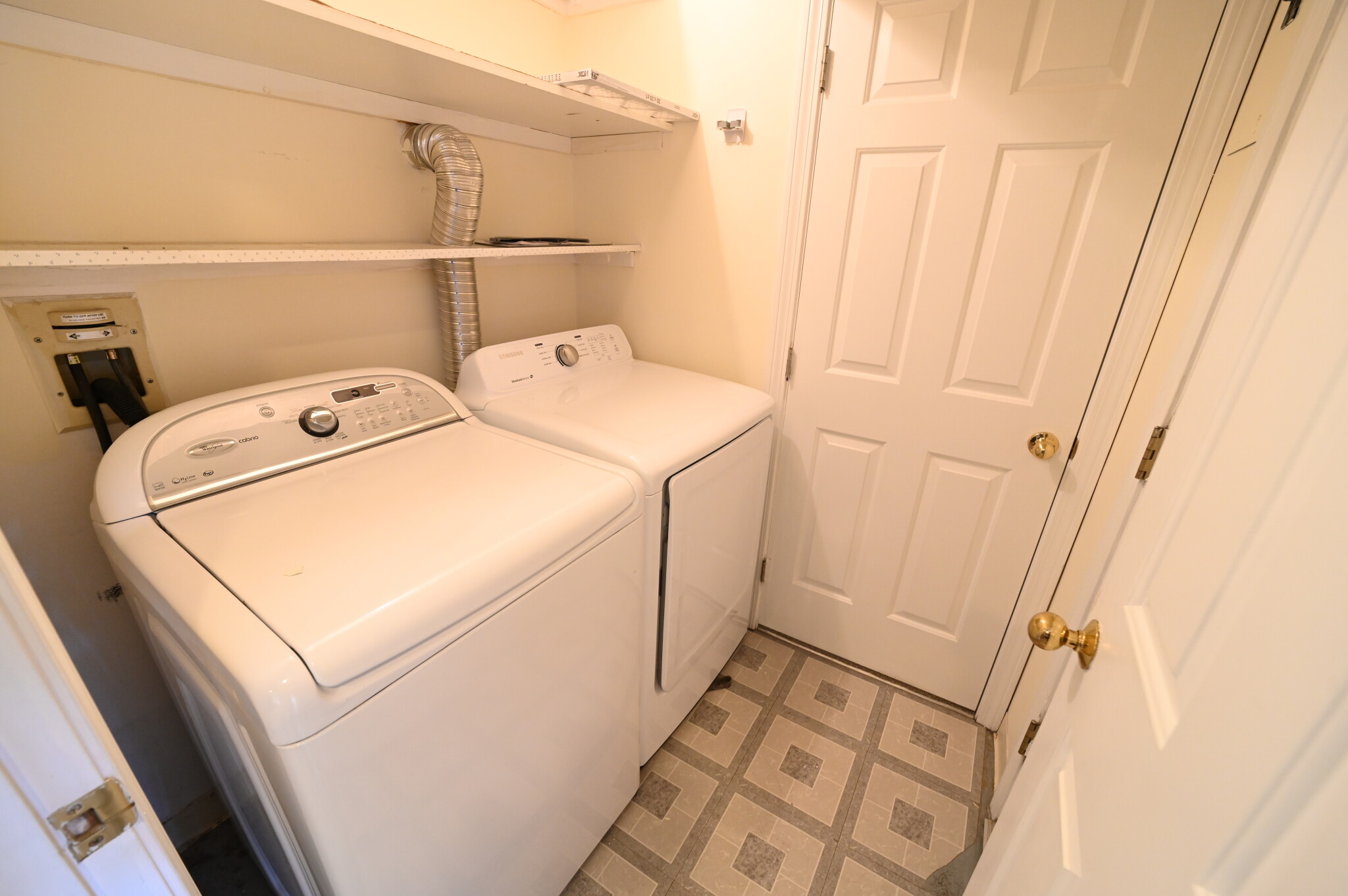 59 Brainerd Rd, Allston