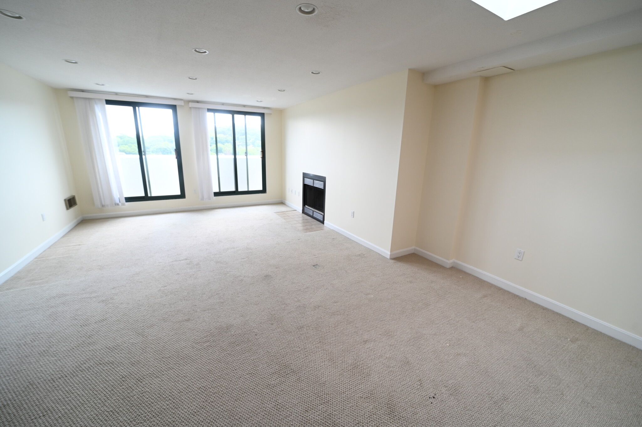 59 Brainerd Rd, Allston