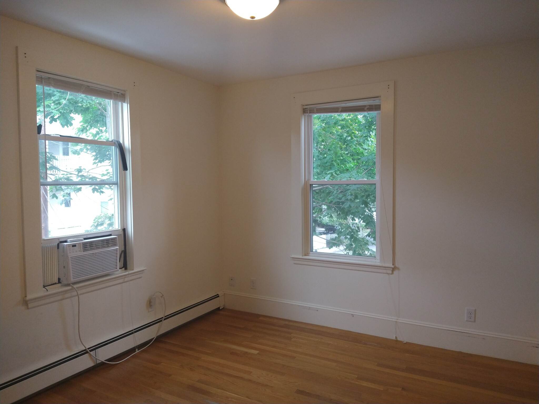 5 Eliot Ave, Chestnut Hill