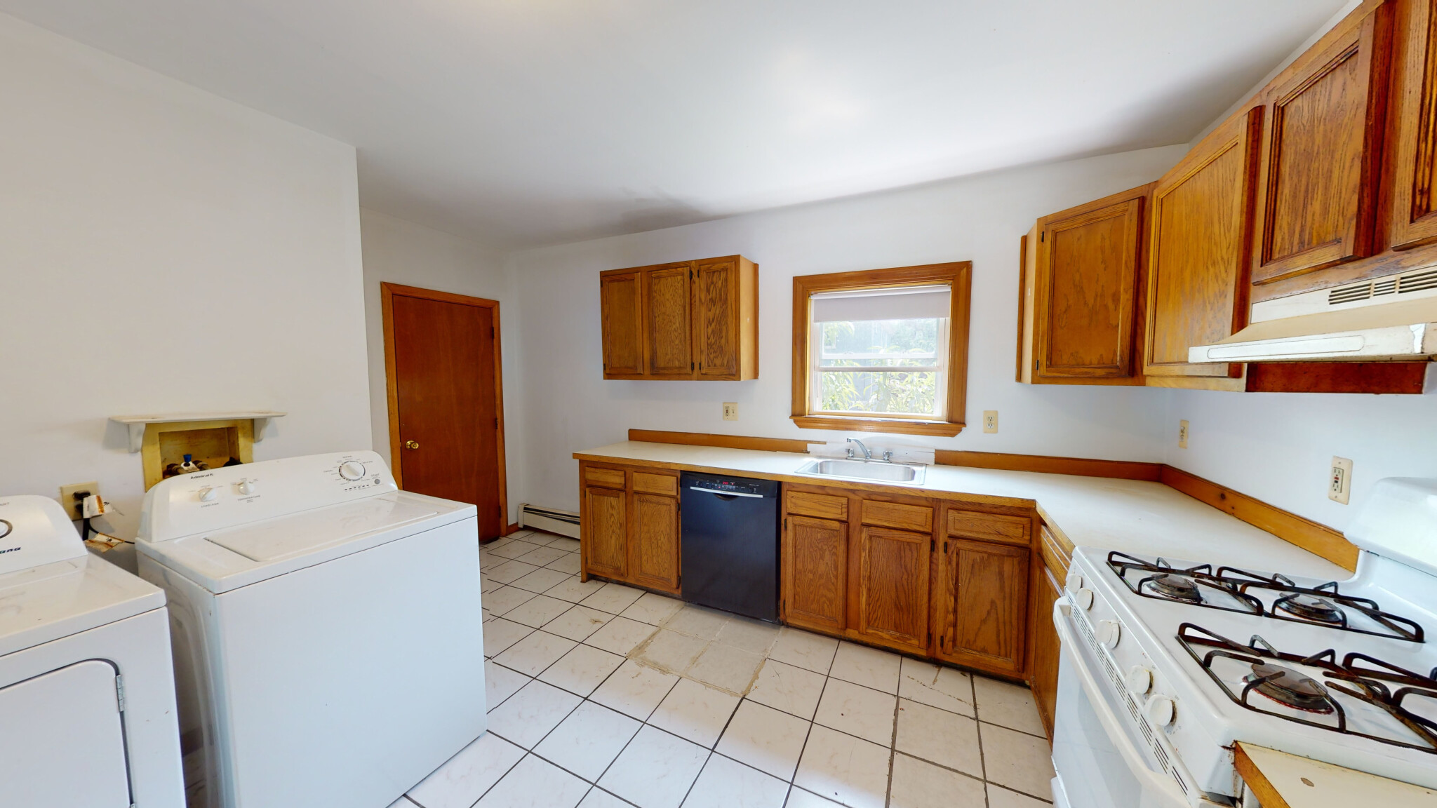 16 Prince St, Brookline