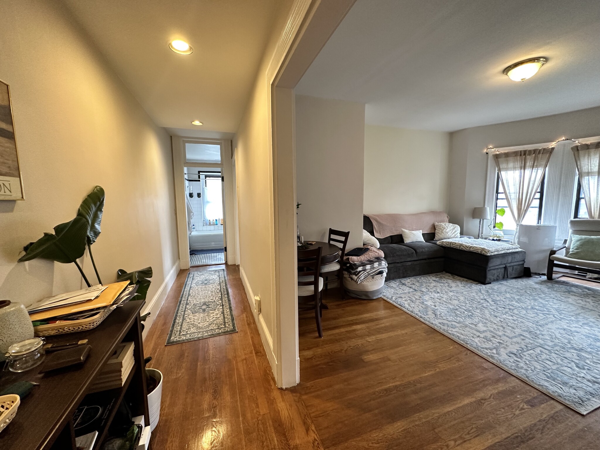 857 Beacon St, Fenway