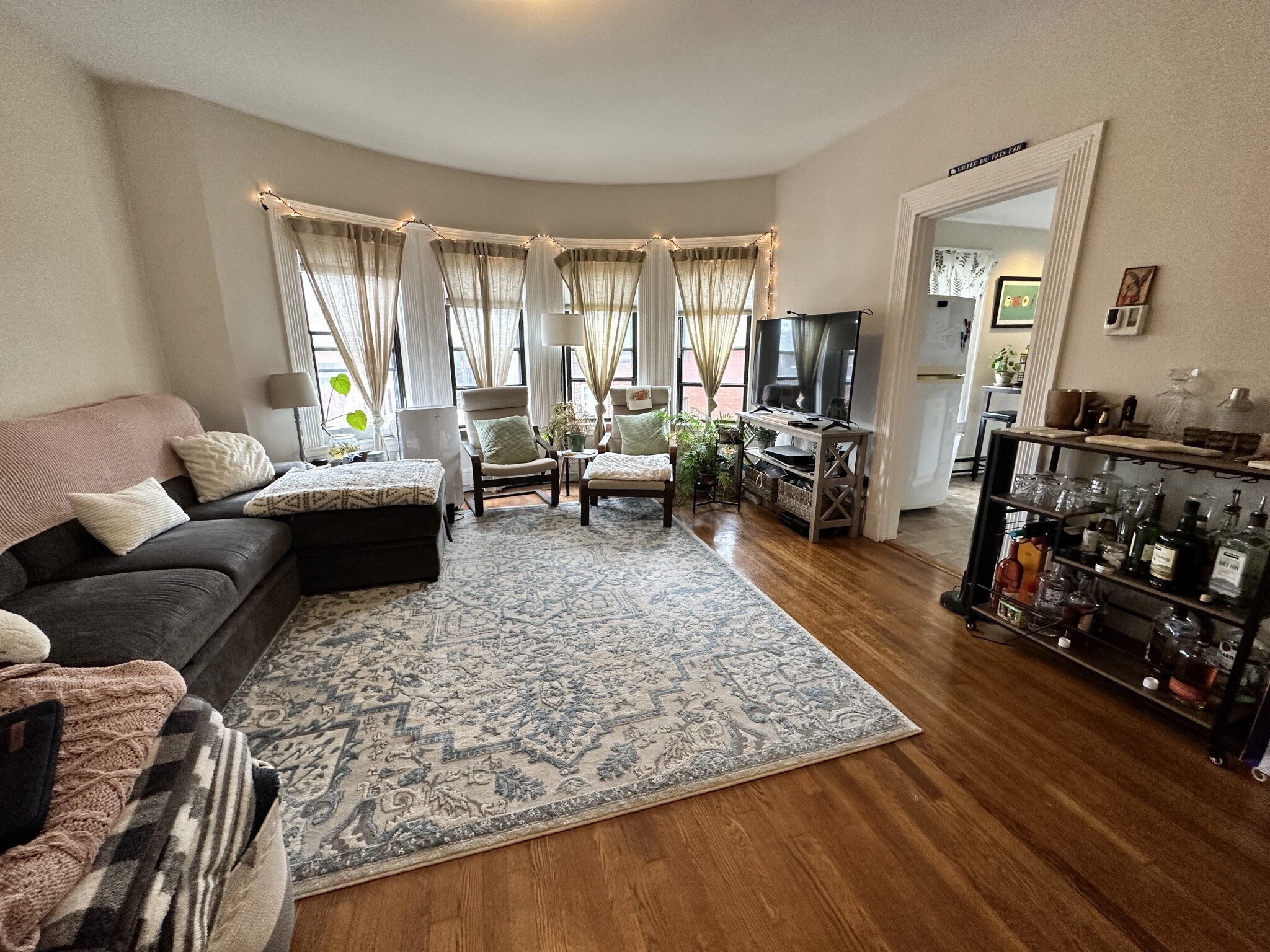 857 Beacon St, Fenway