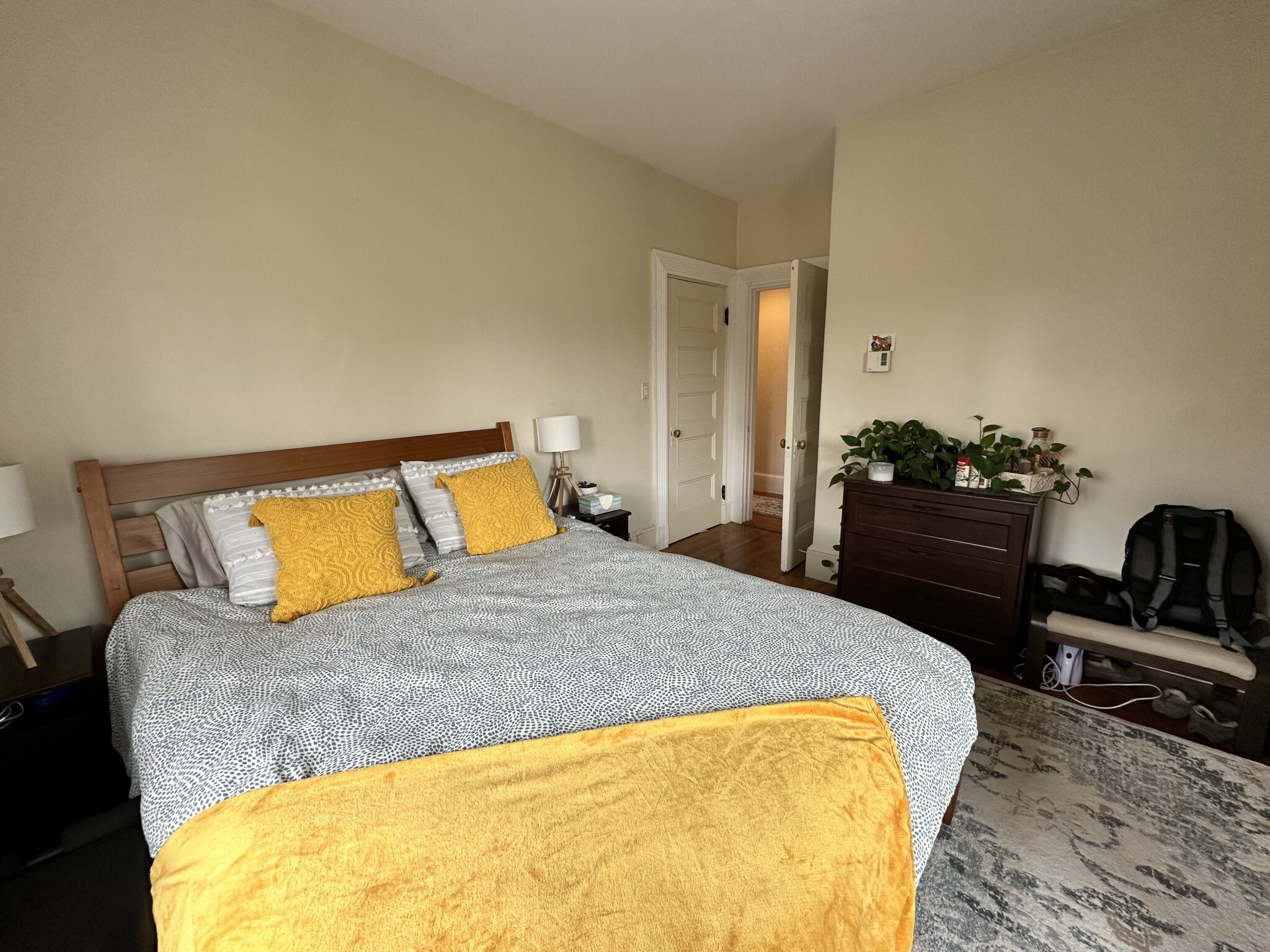 857 Beacon St, Fenway