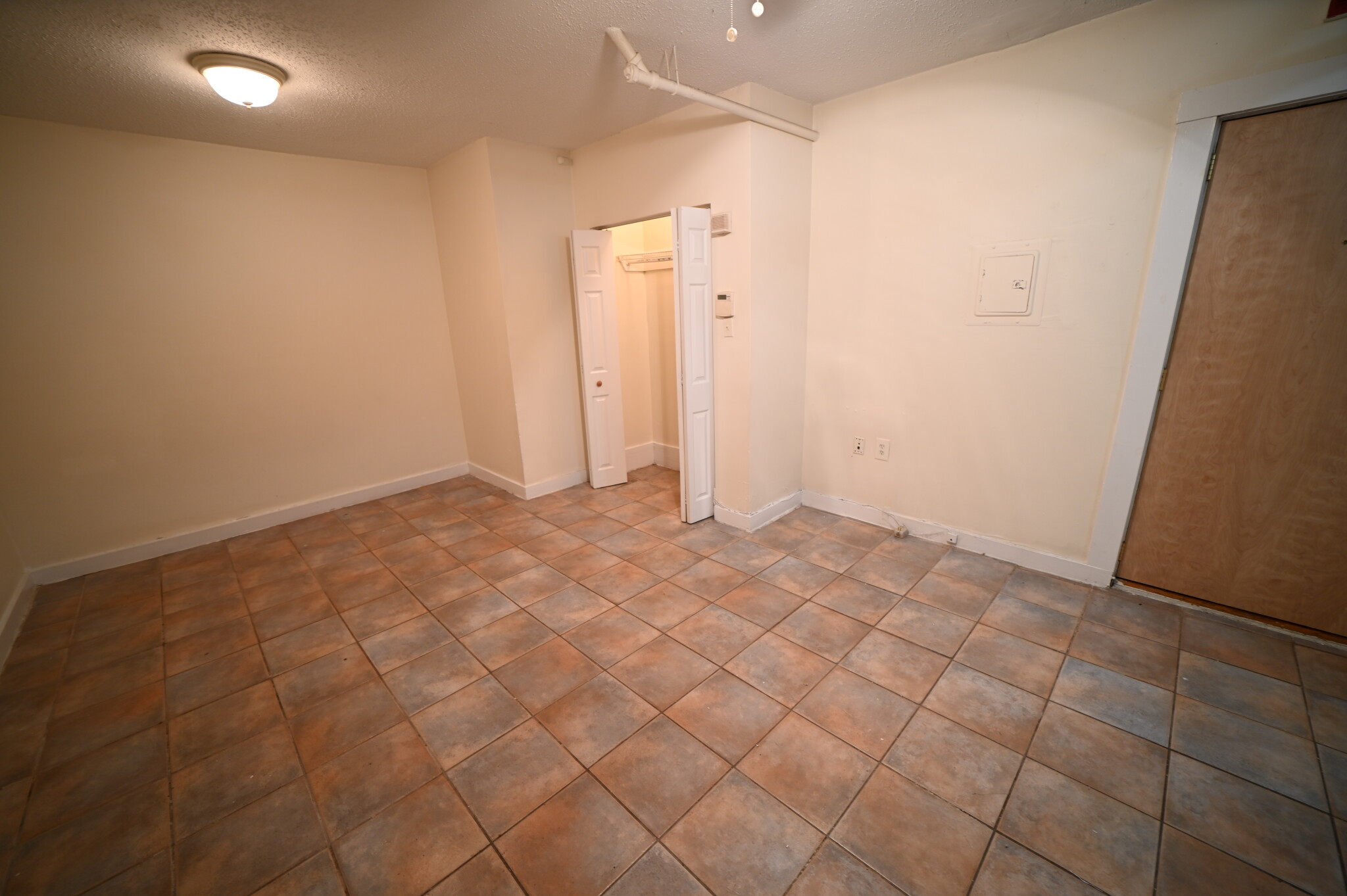 5 Barrows St, Allston