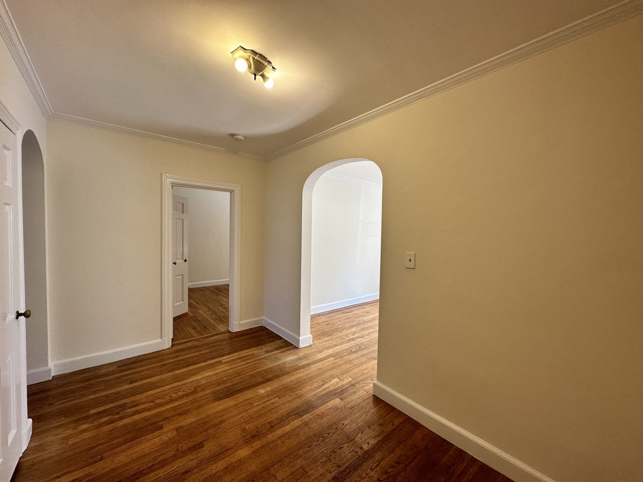 60 Sutherland Rd, Boston