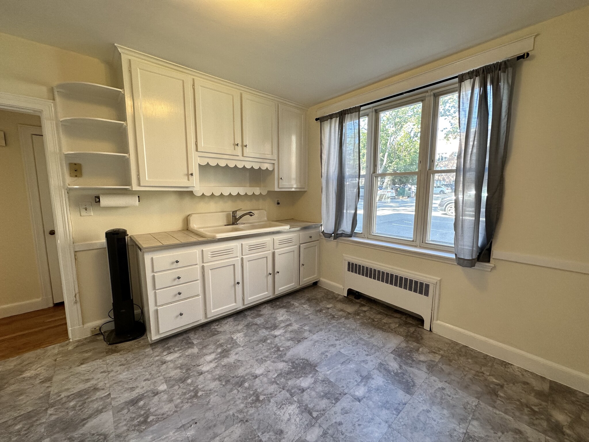 60 Sutherland Rd, Boston