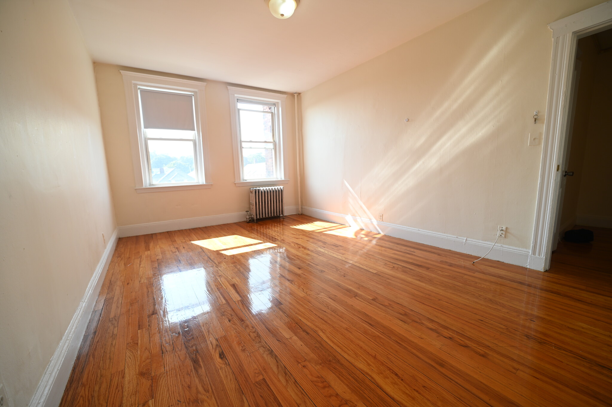 131 Washington St, Brighton