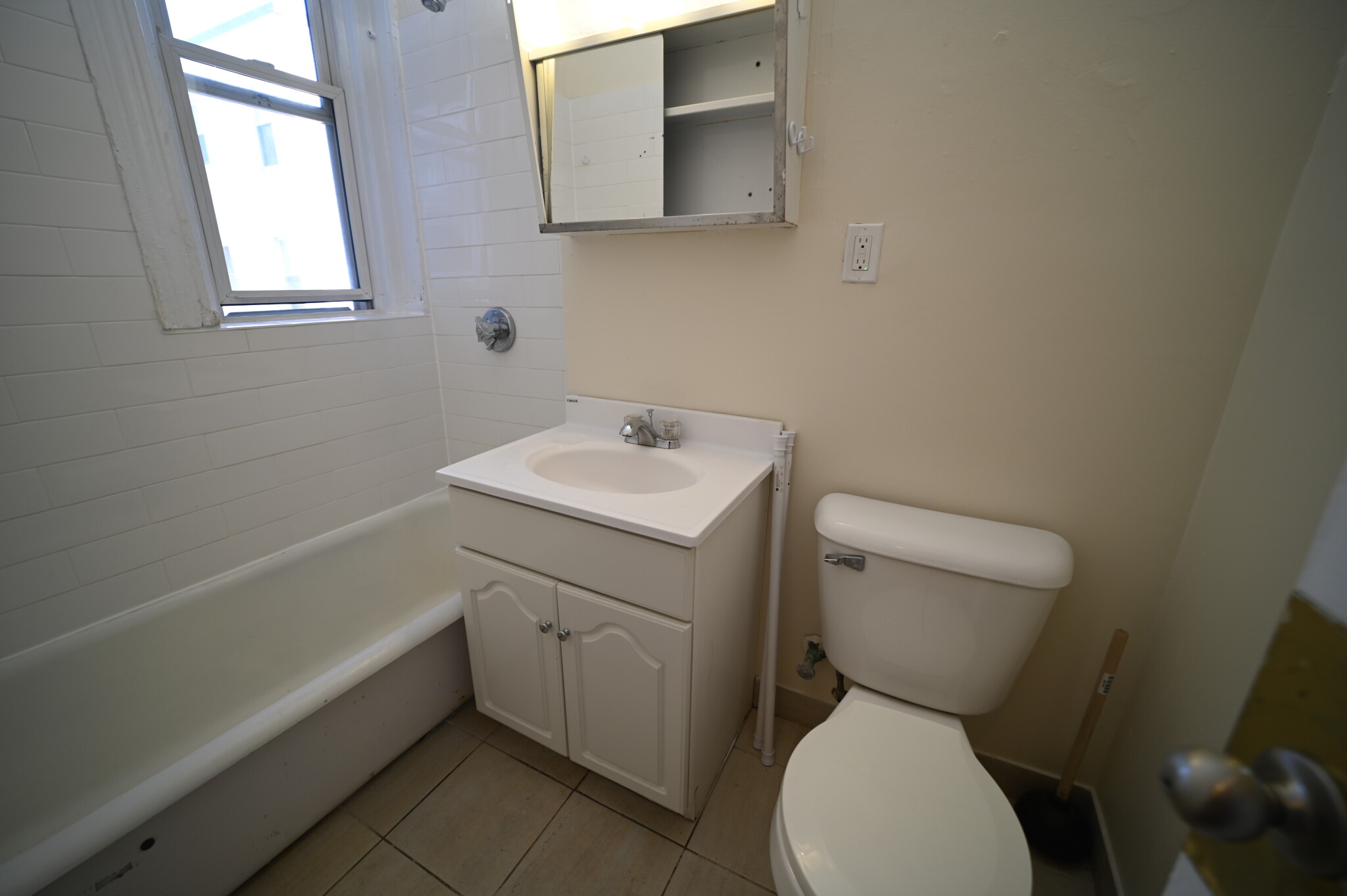 131 Washington St, Brighton