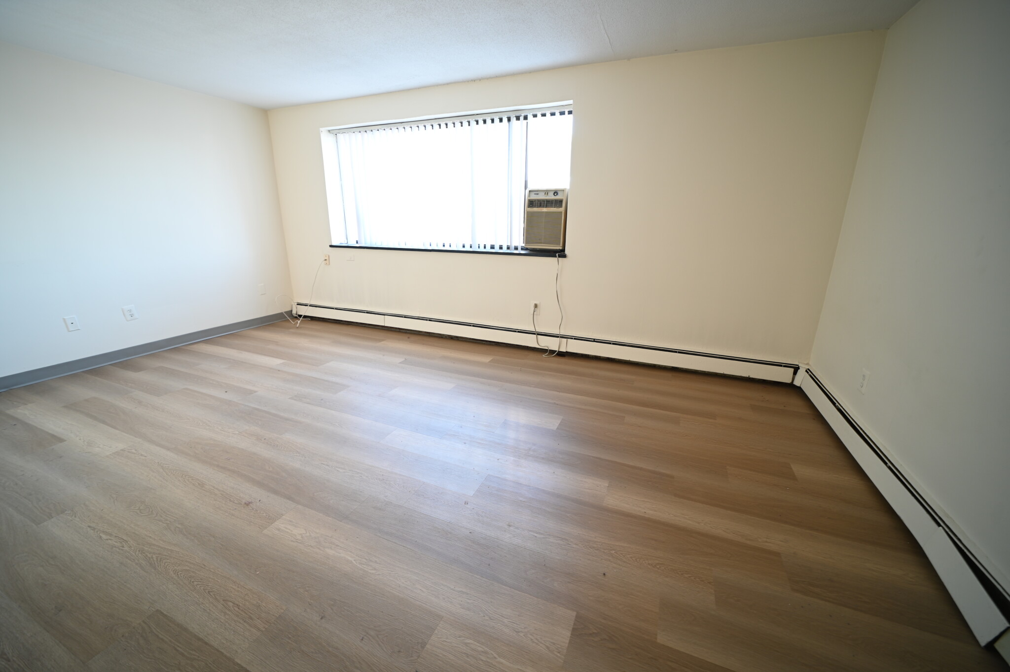 20 Riverside St, Watertown