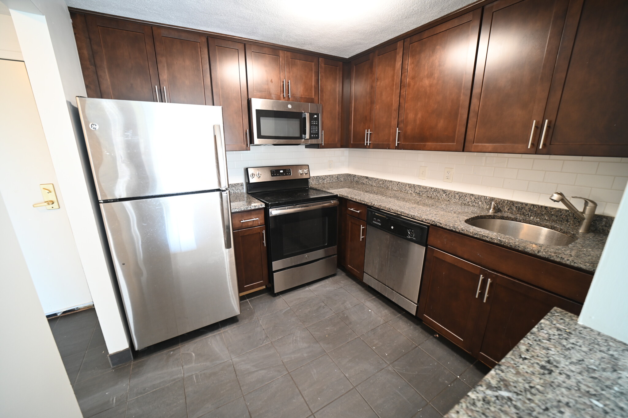 24 Whites Ave, Watertown