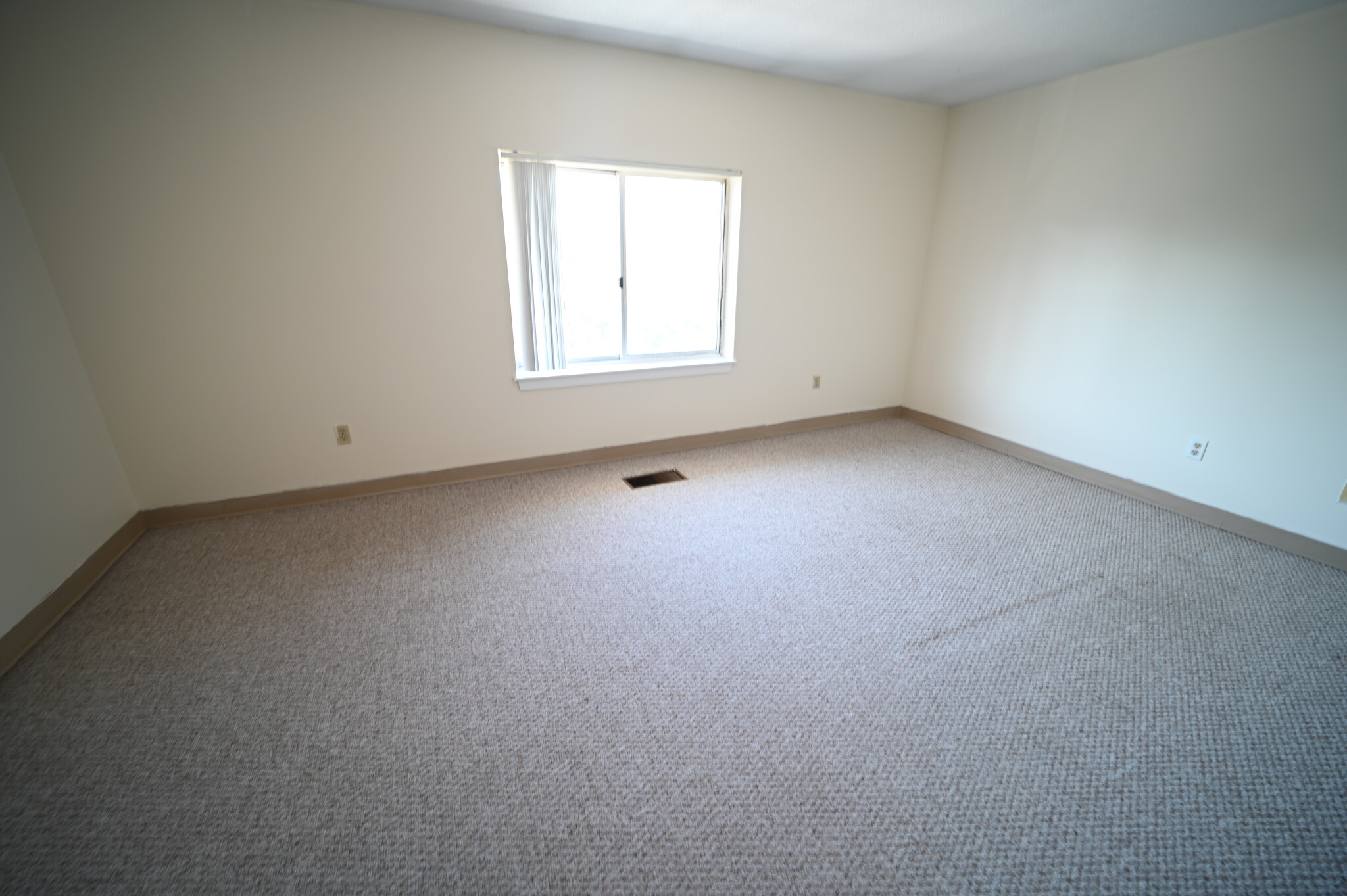 142 North Beacon St, Brighton