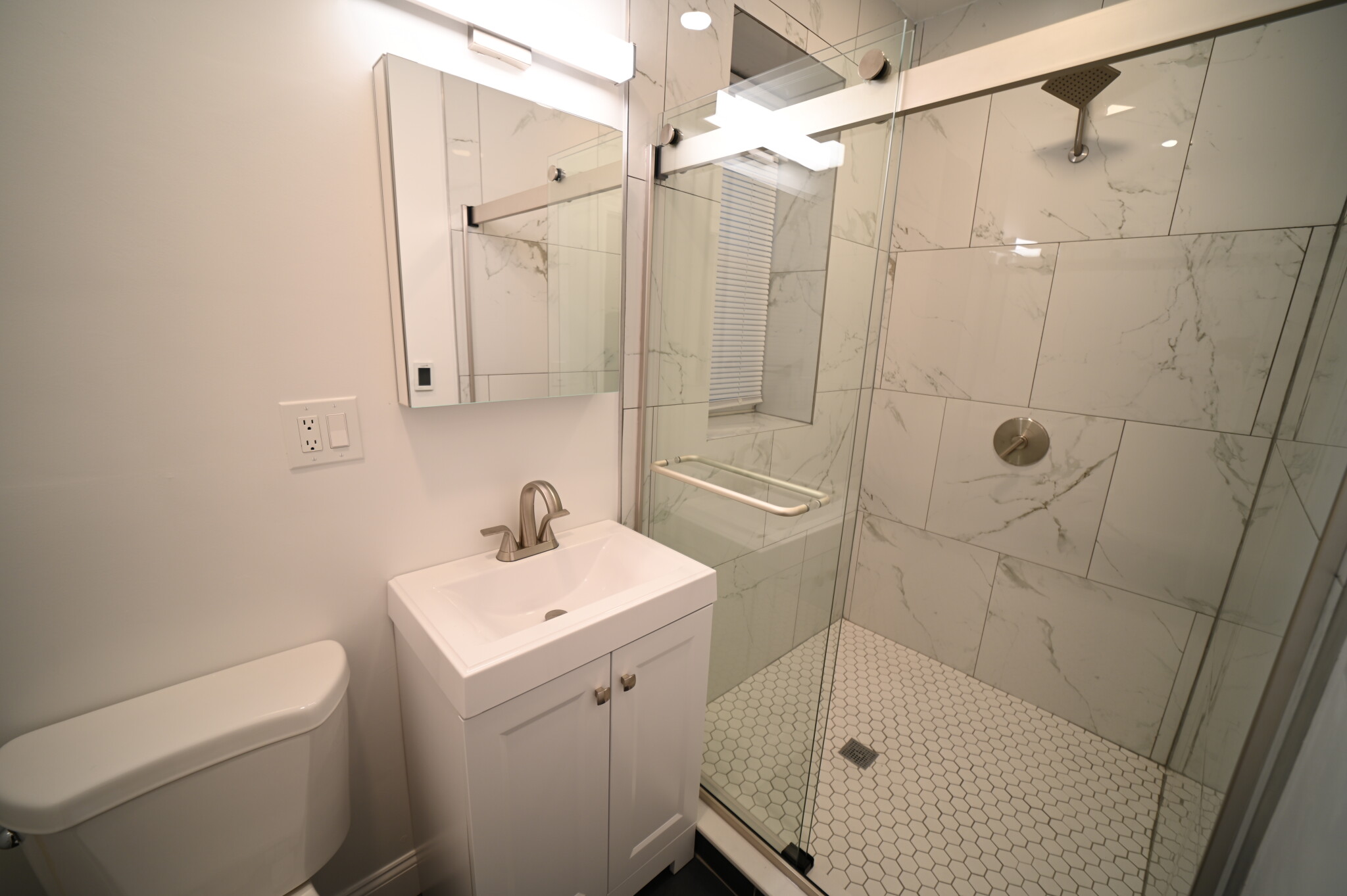 98 Queensberry St, Fenway