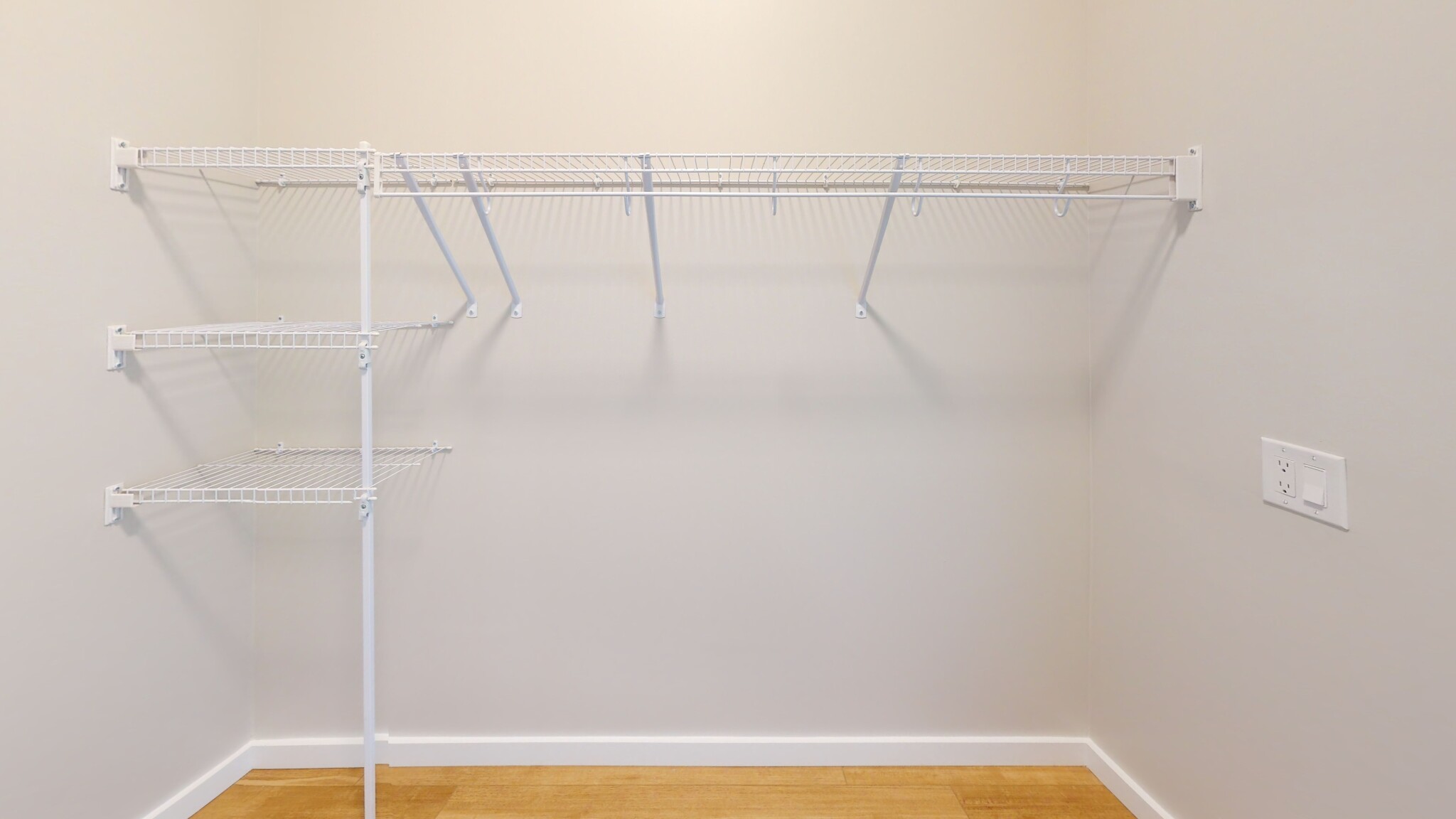 20 Fourth Ave, Burlington