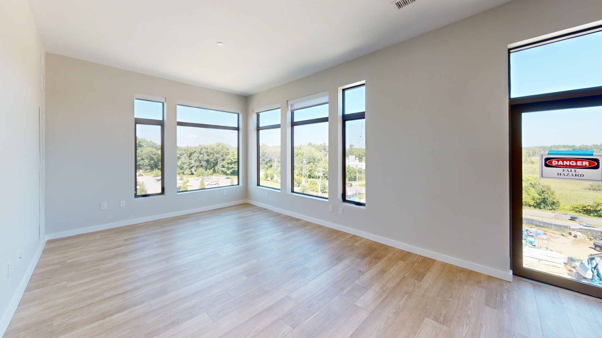 20 Fourth Ave, Burlington