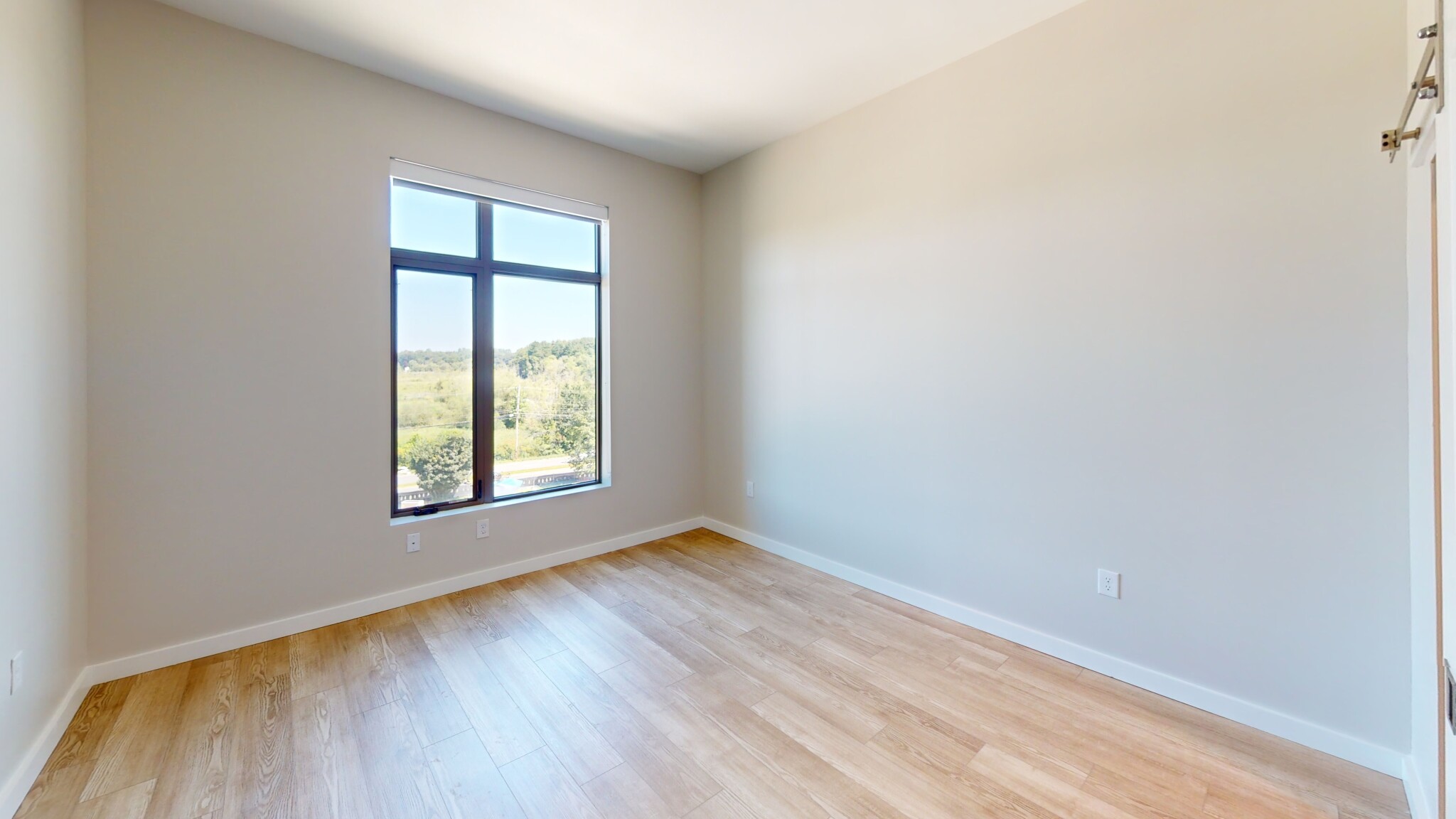 20 Fourth Ave, Burlington