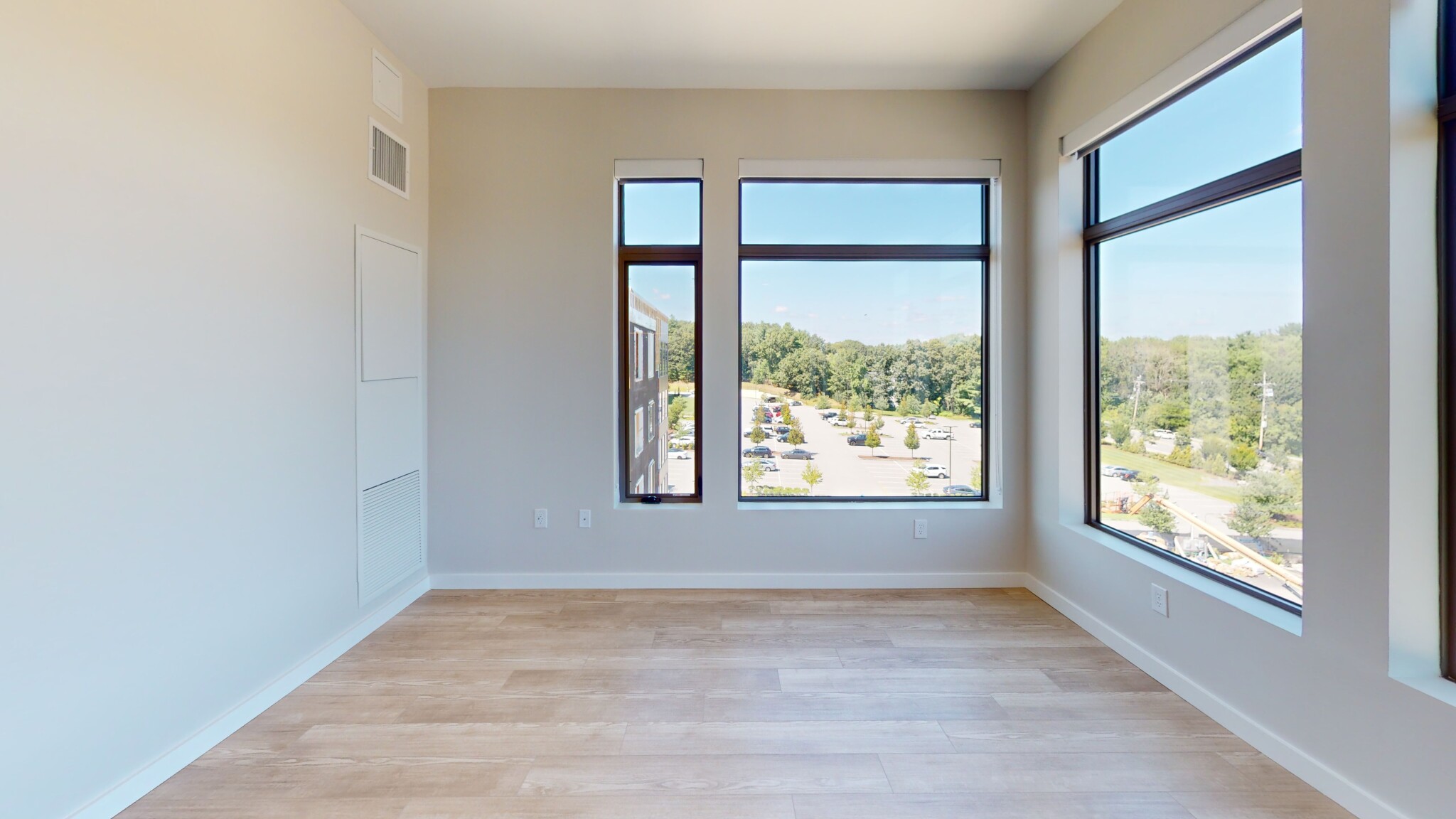 20 Fourth Ave, Burlington