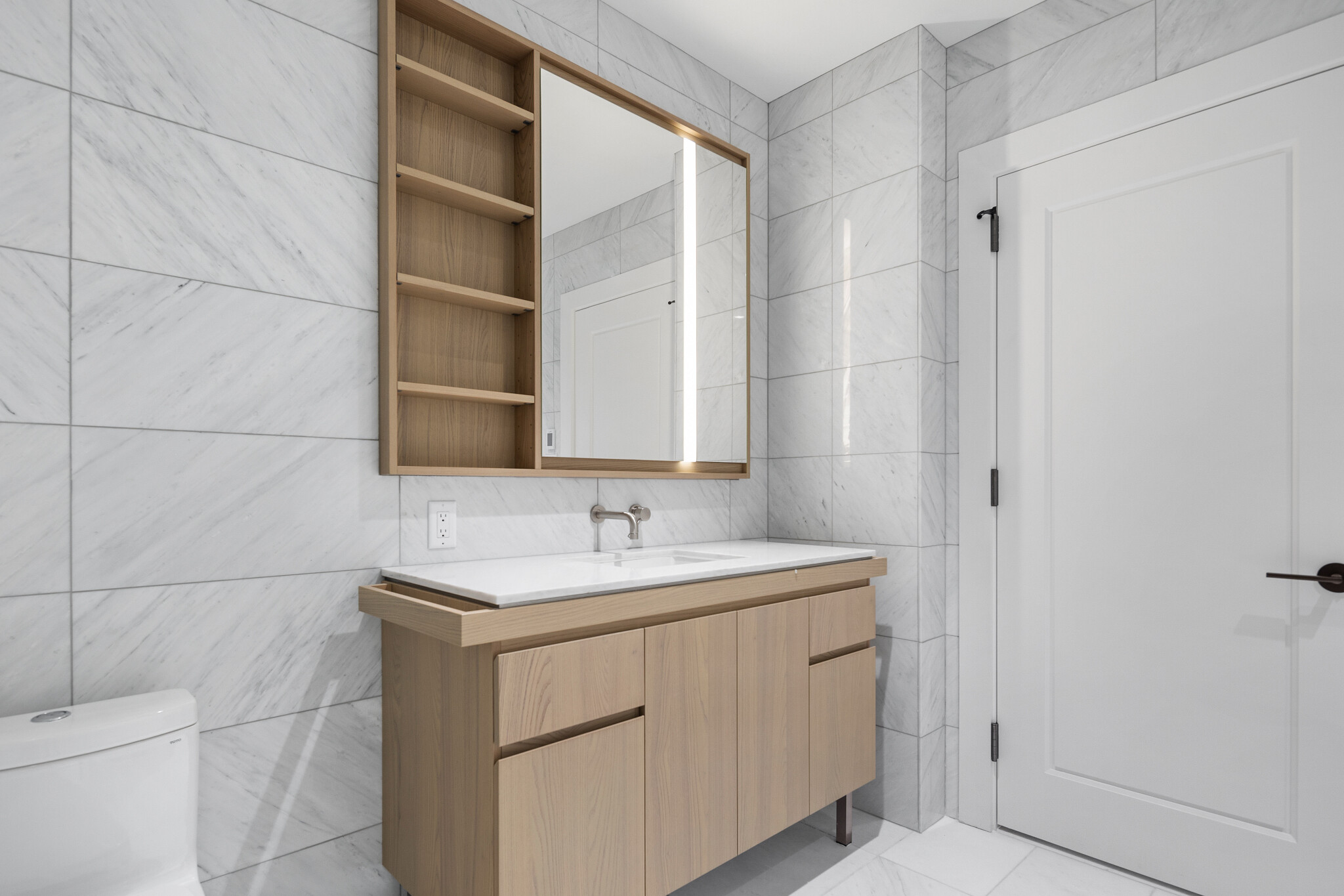 430 Stuart St, Back Bay