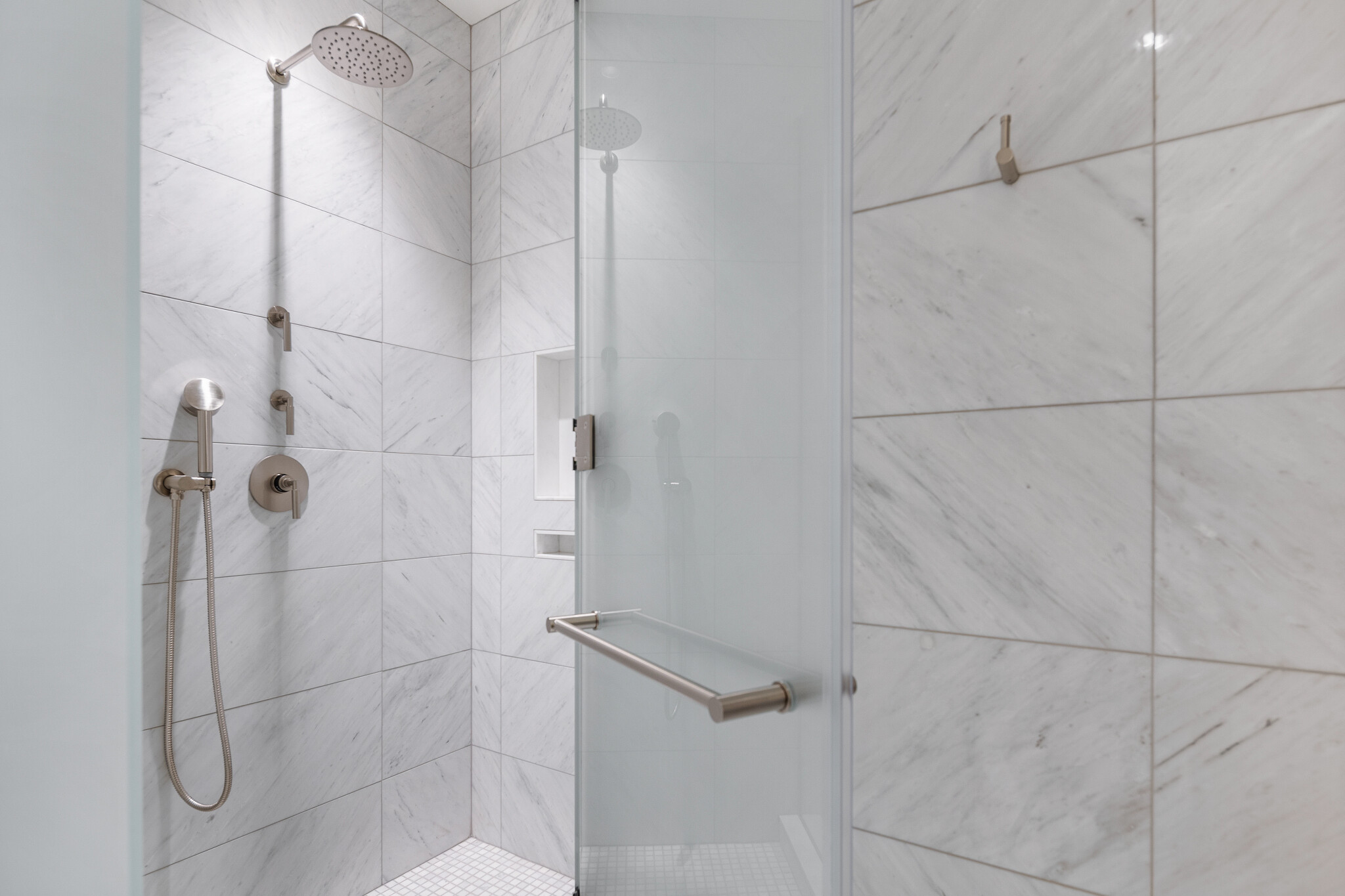 430 Stuart St, Back Bay