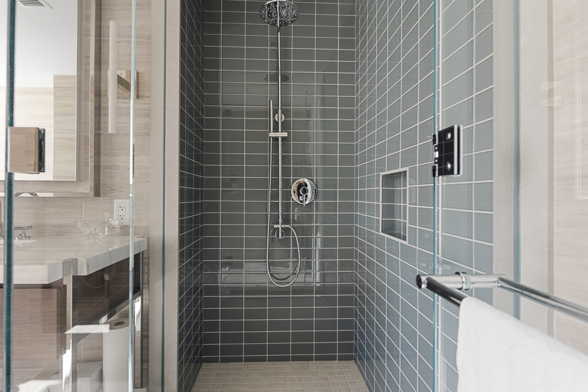 430 Stuart St, Back Bay