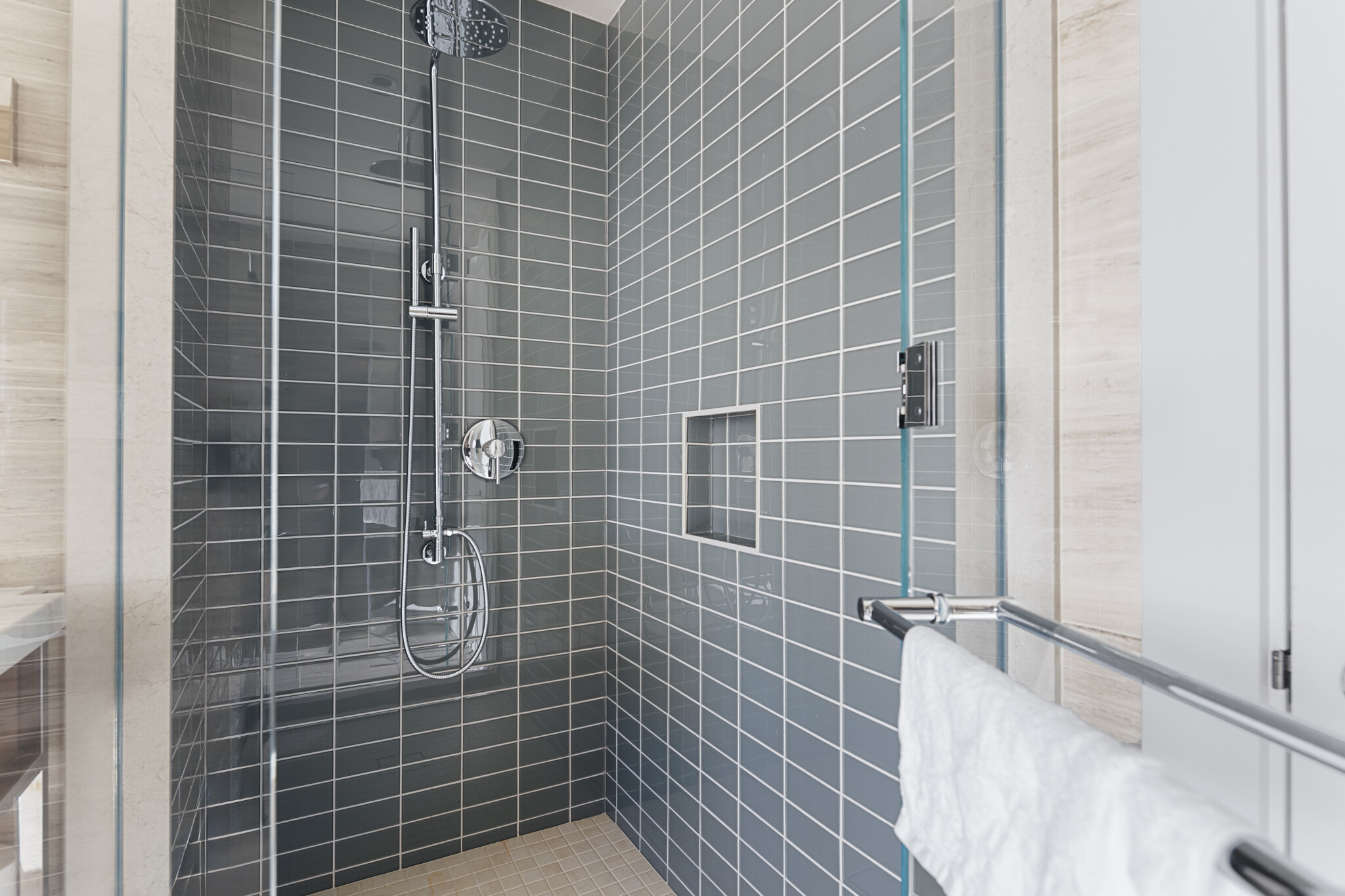 430 Stuart St, Back Bay