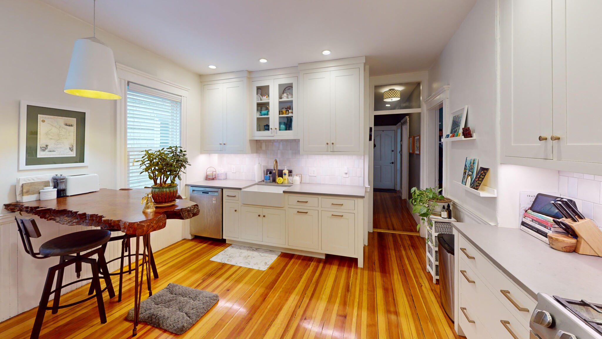 22 Forest Hills St, Jamaica Plain