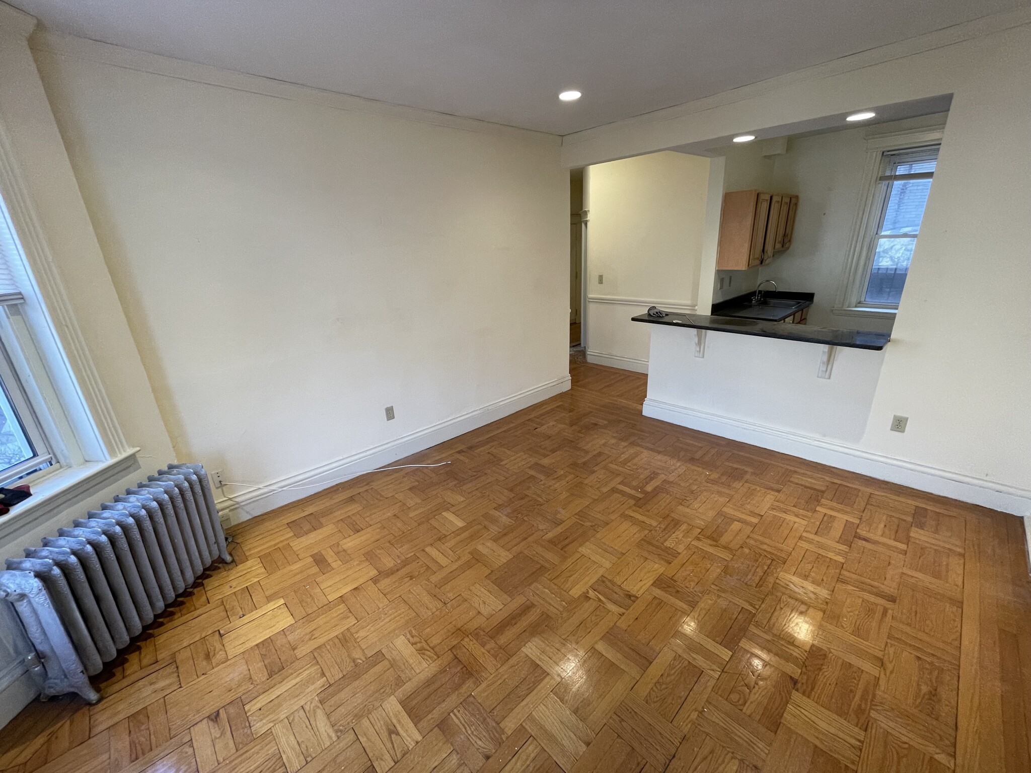 28 Queensberry St, Fenway