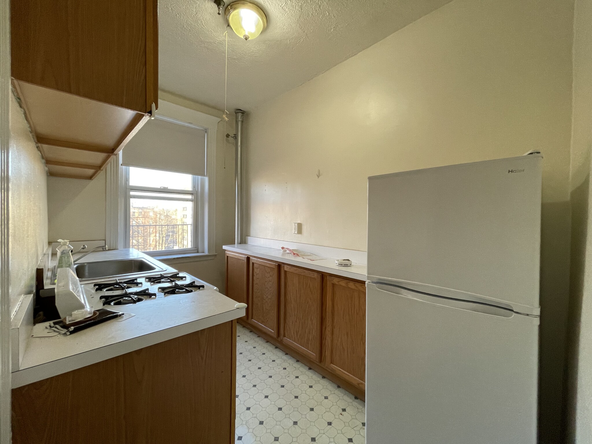 1950 Commonwealth Ave, Brighton