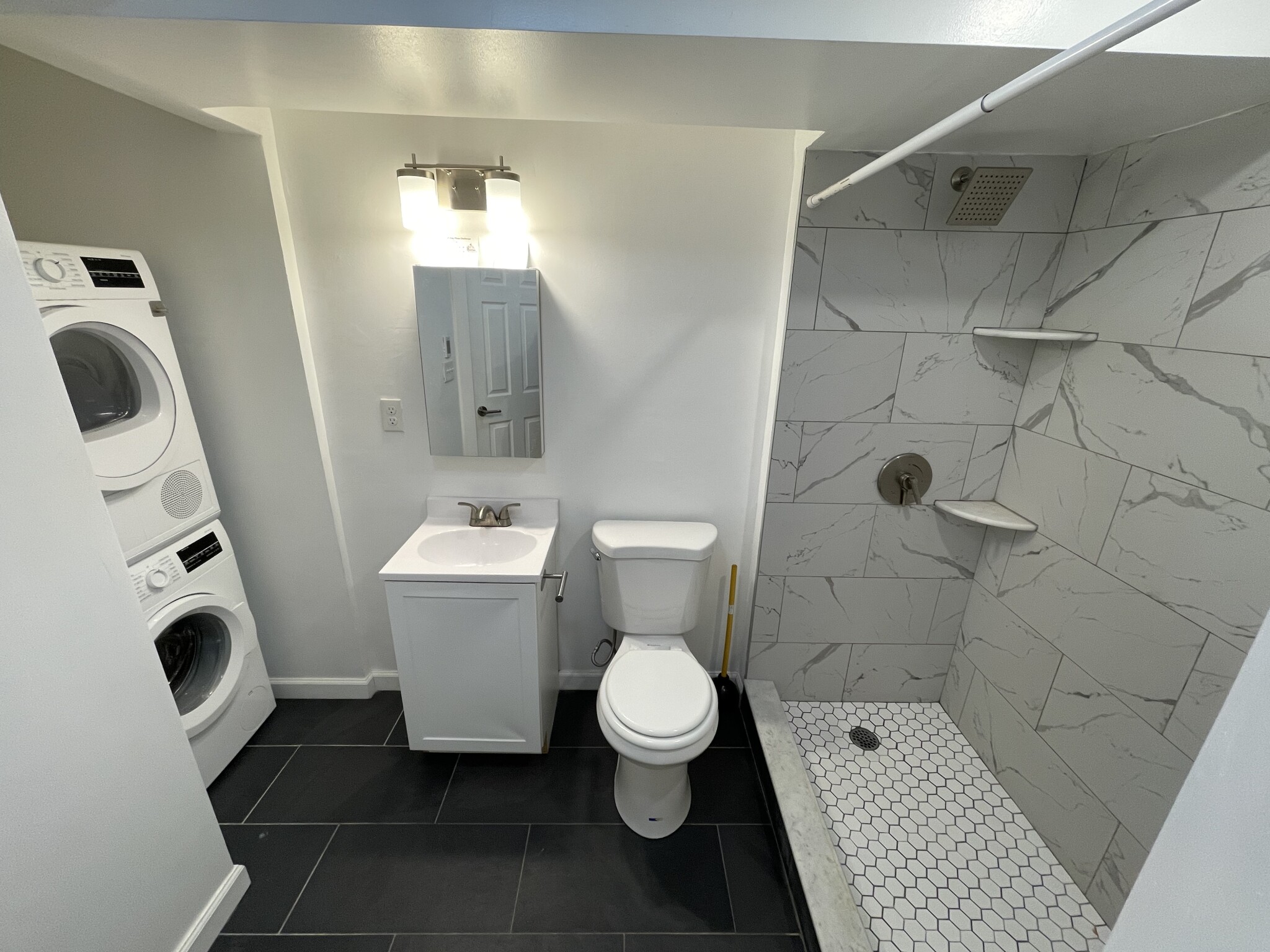 28 Queensberry St, Fenway