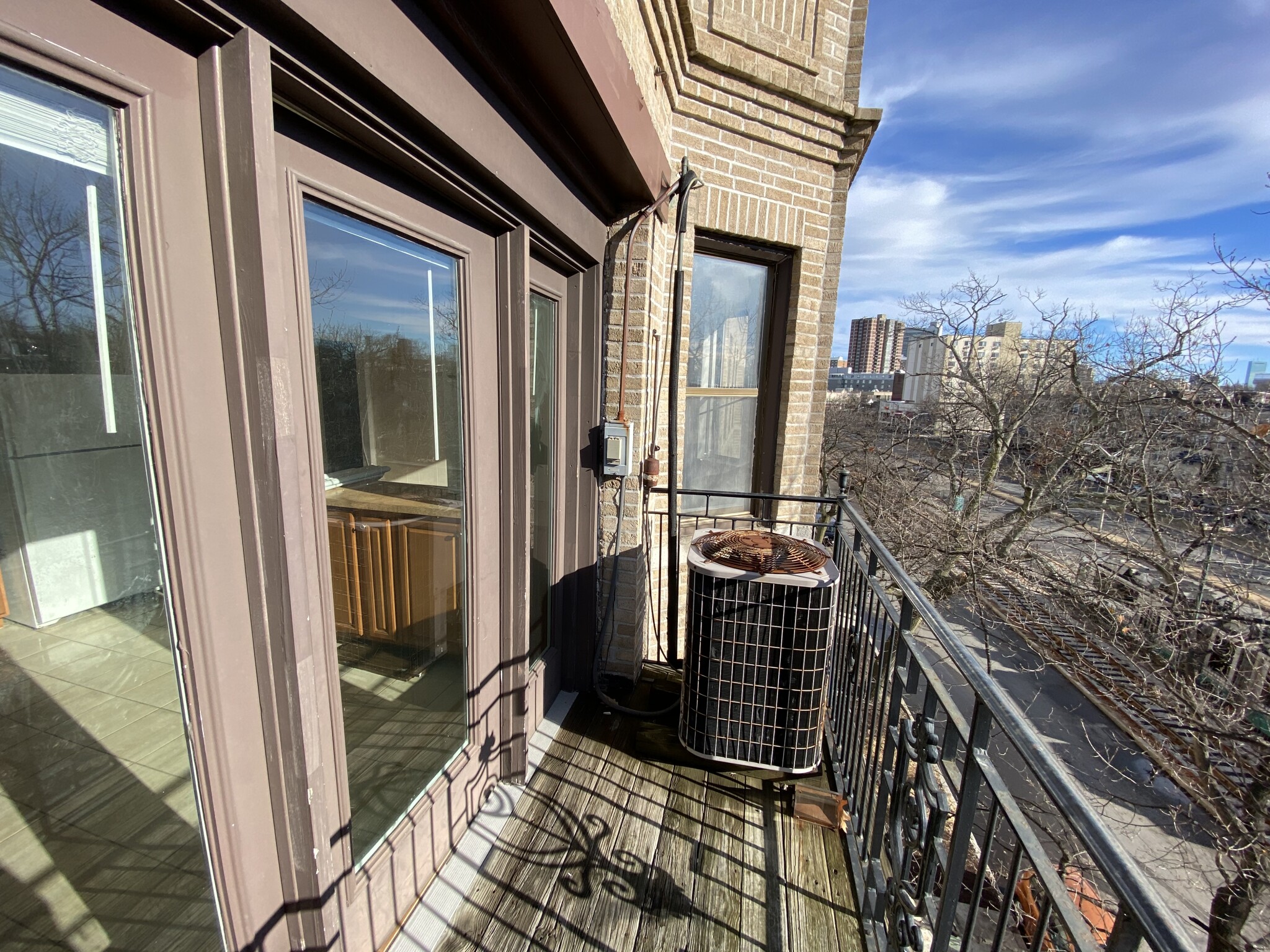 1135 Commonwealth Ave, Brighton