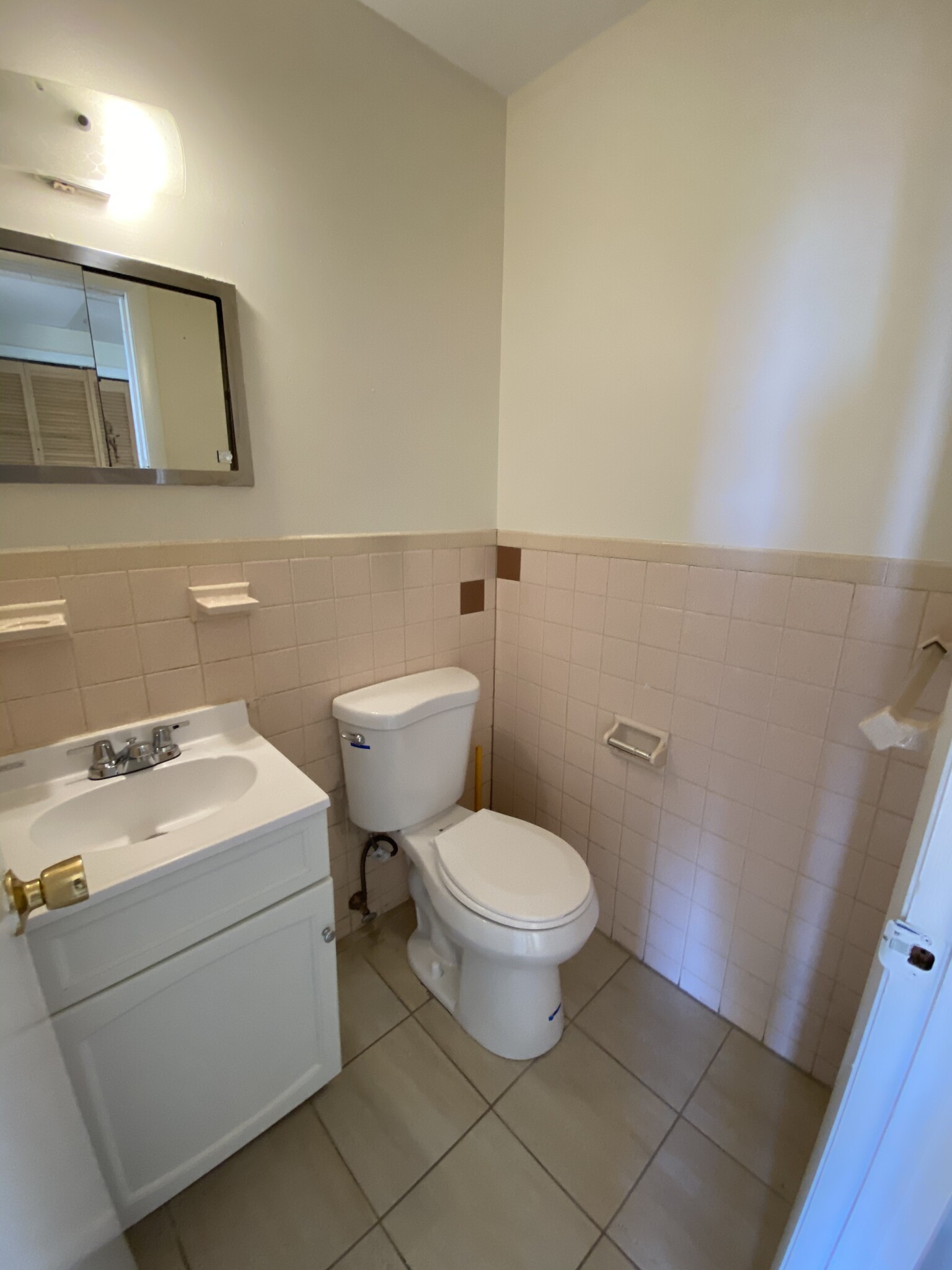 1135 Commonwealth Ave, Brighton