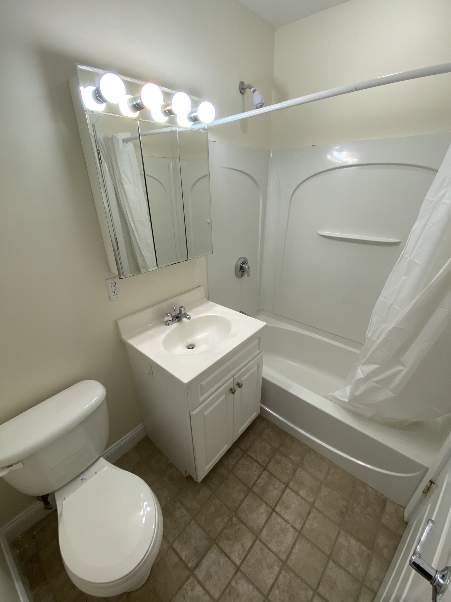 53 Ashford St, Allston