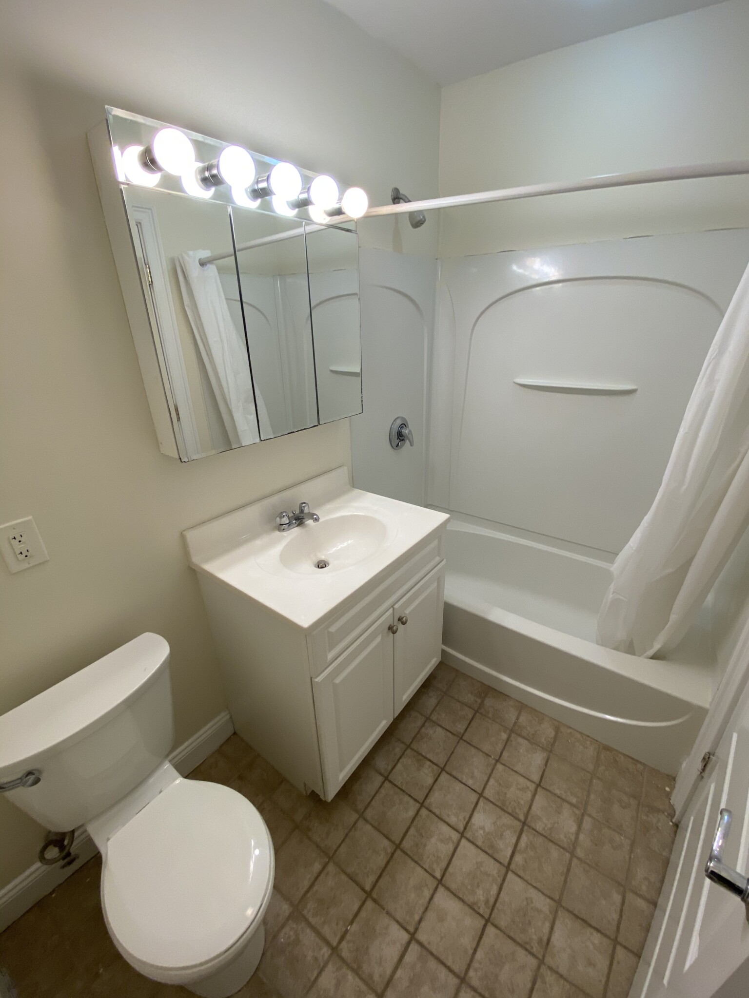 53 Ashford St, Allston