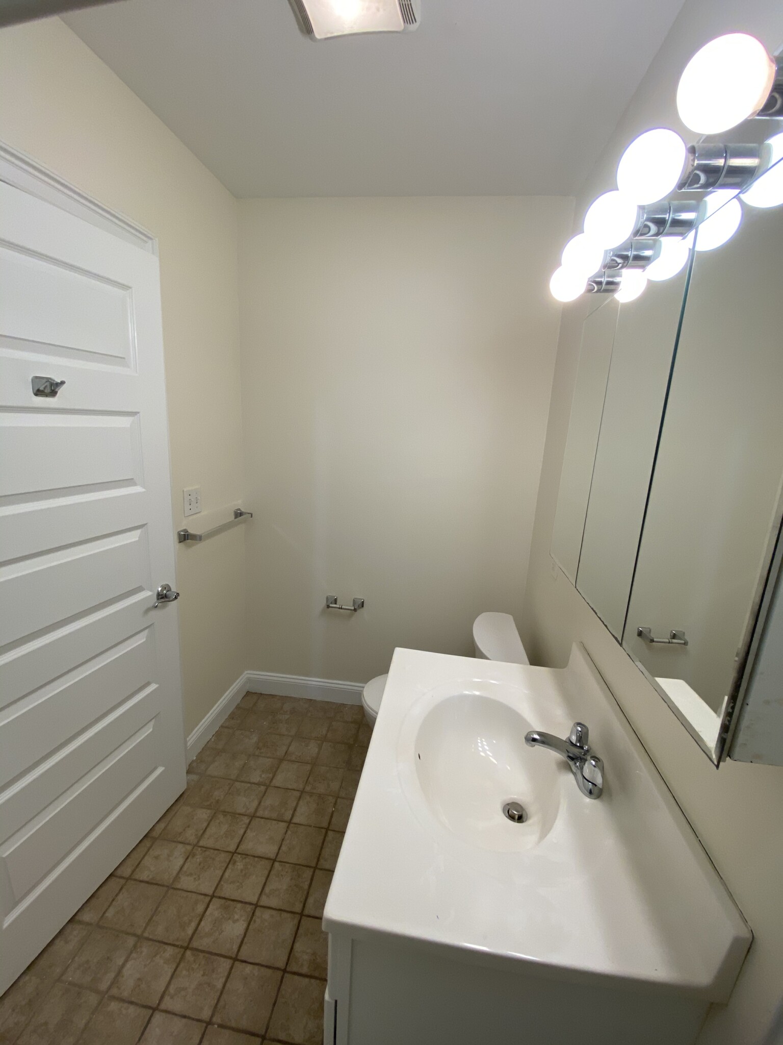 53 Ashford St, Allston