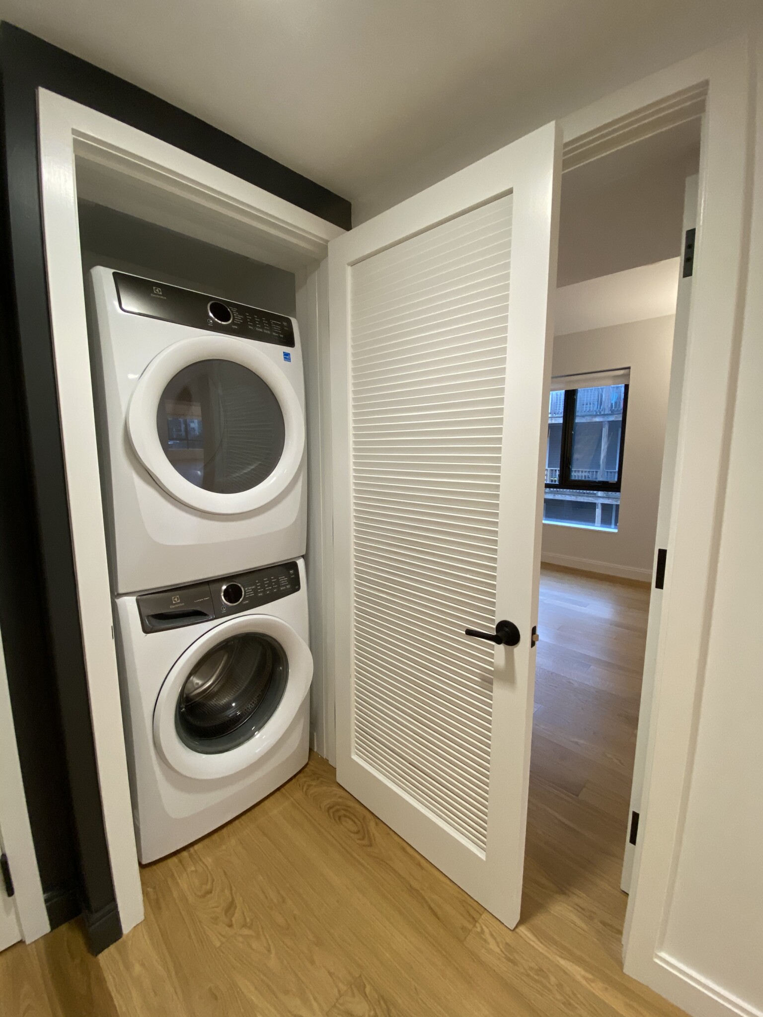 83 Gardner St, Allston