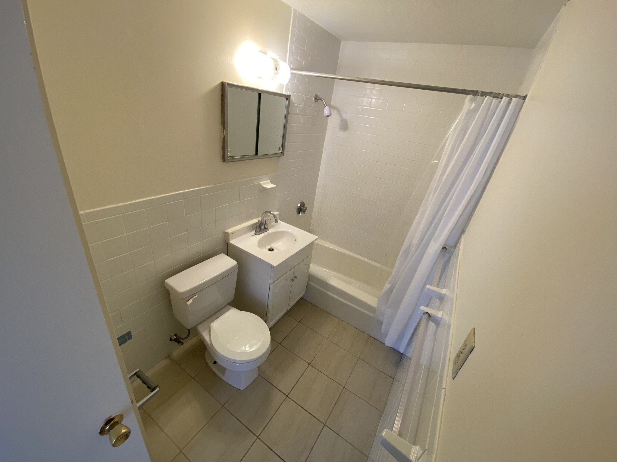 84 Gardner St, Allston