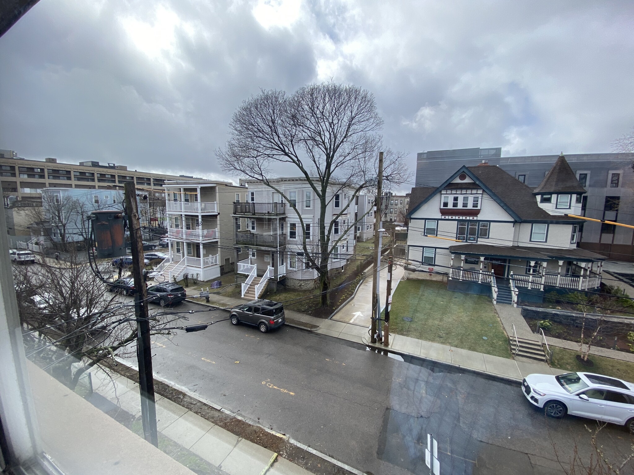 84 Gardner St, Allston