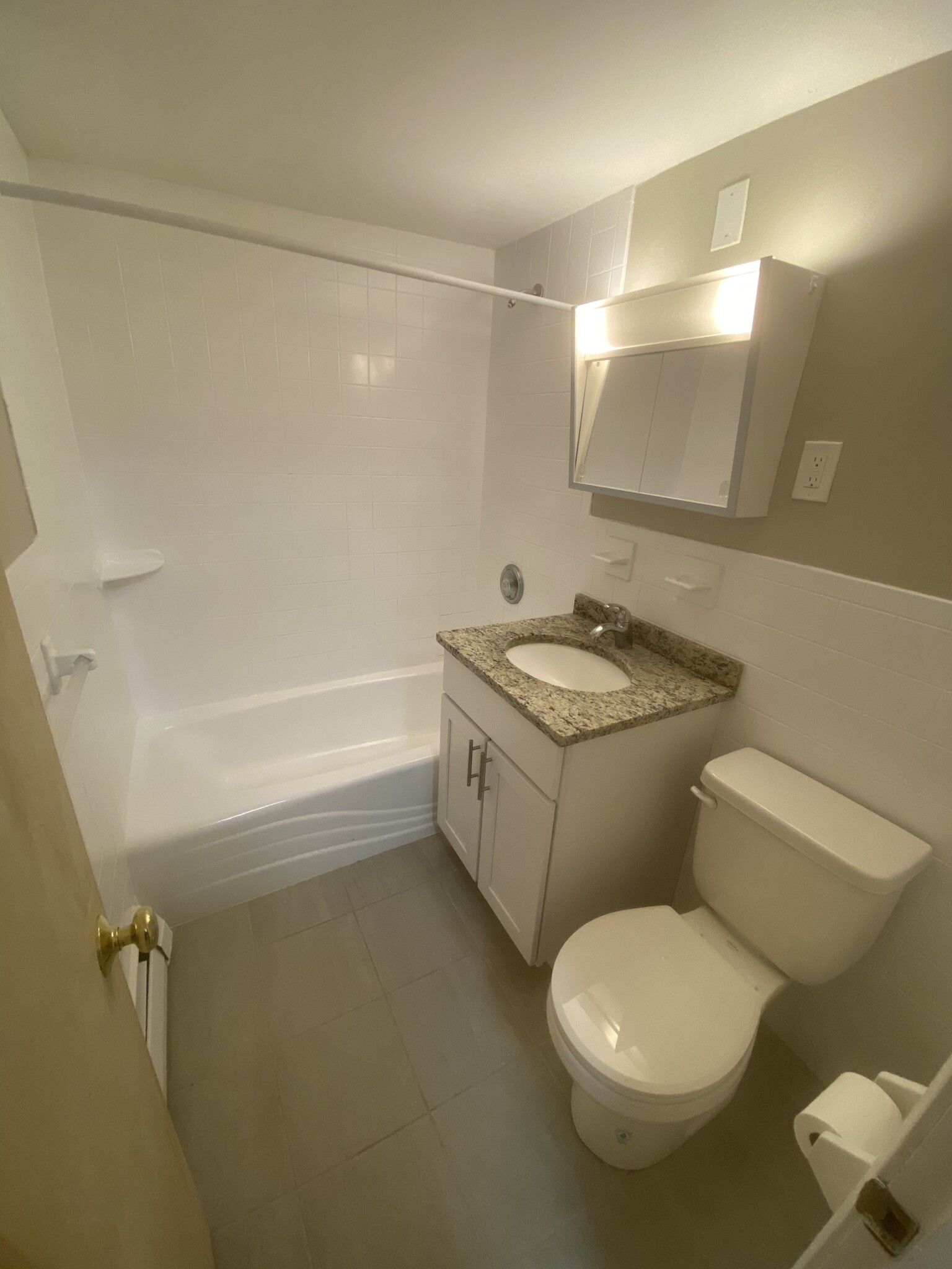 280 Grove St, Auburndale