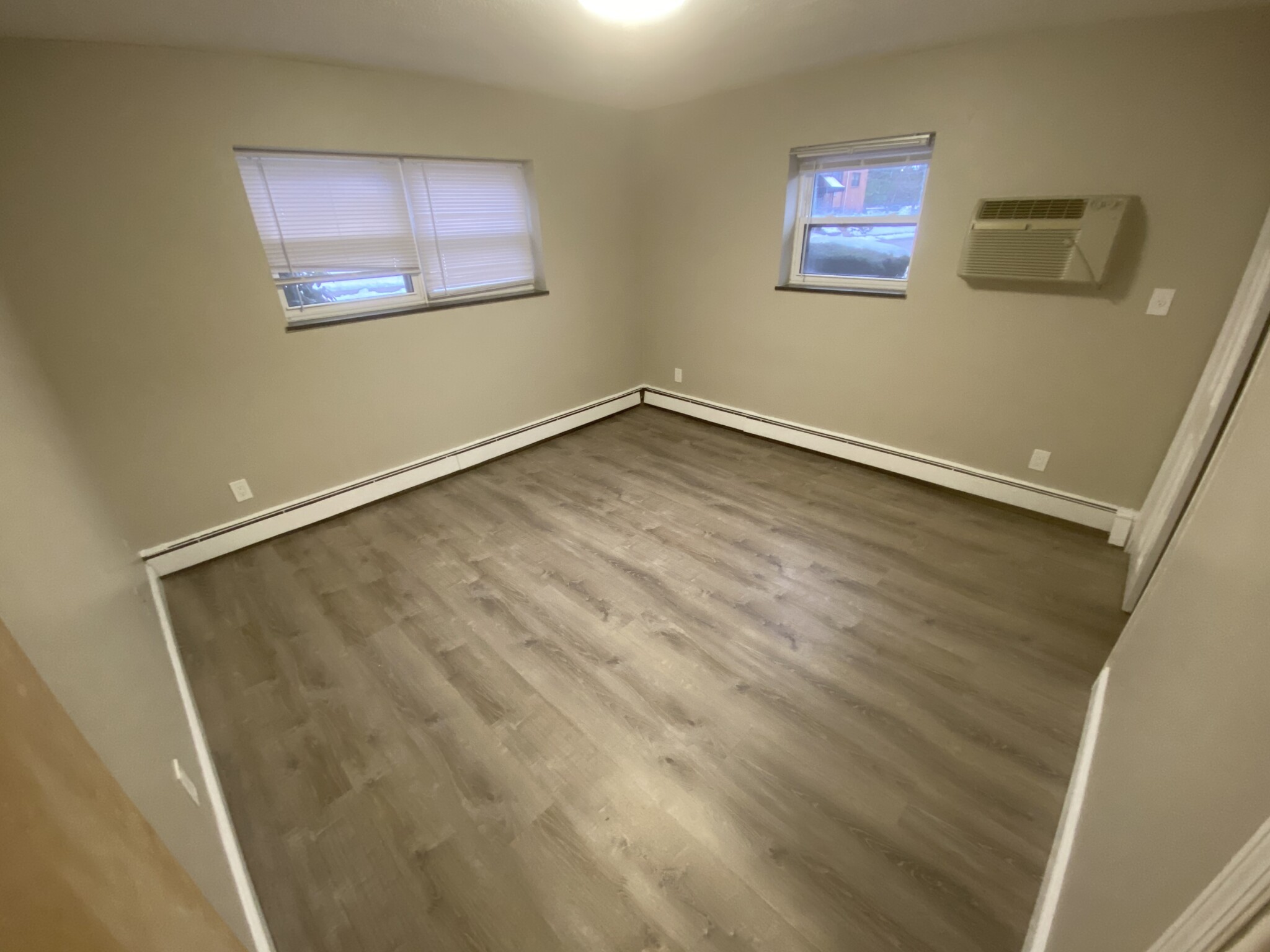 280 Grove St, Auburndale