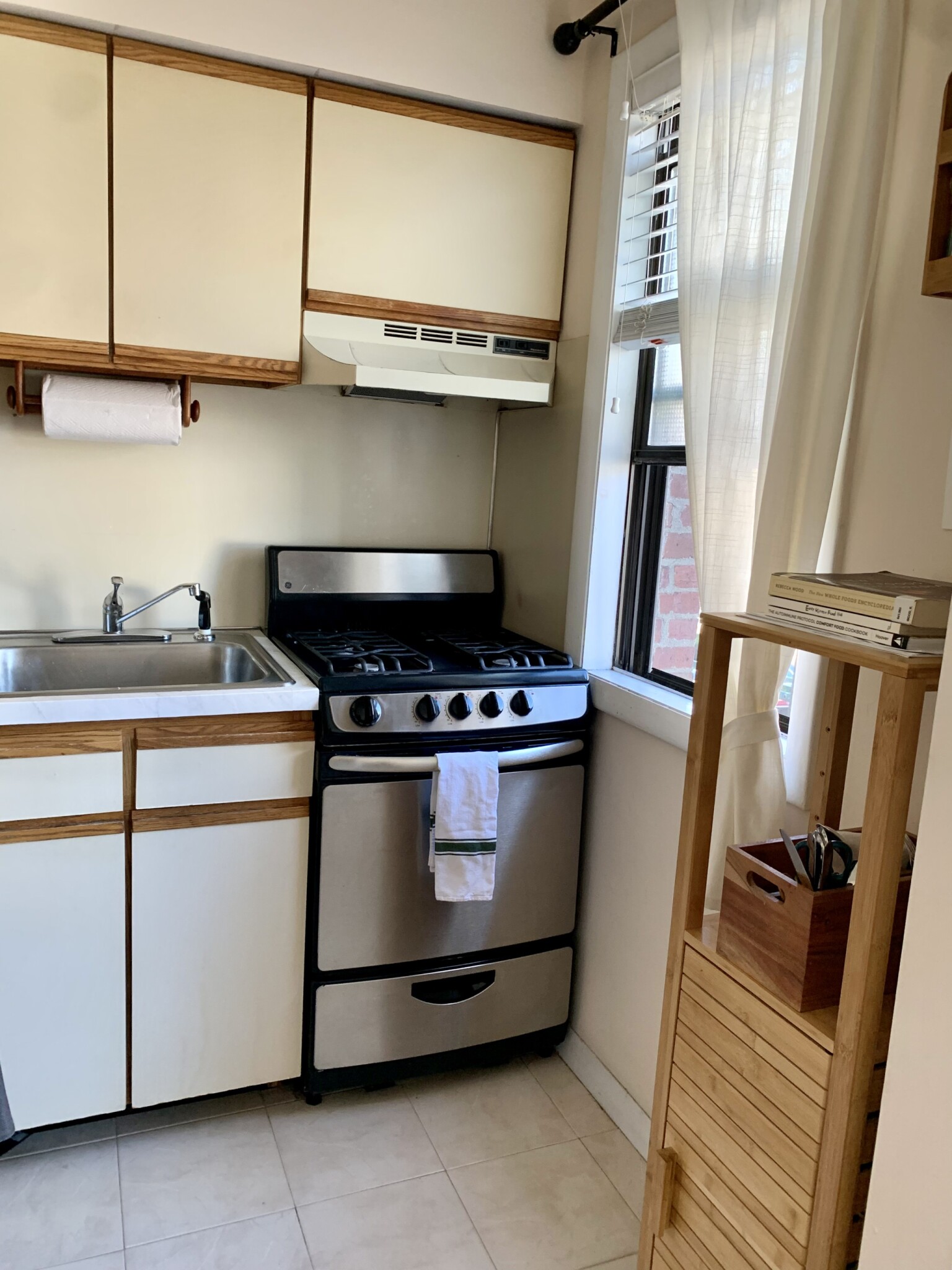 26 Commonwealth Ter, Brighton