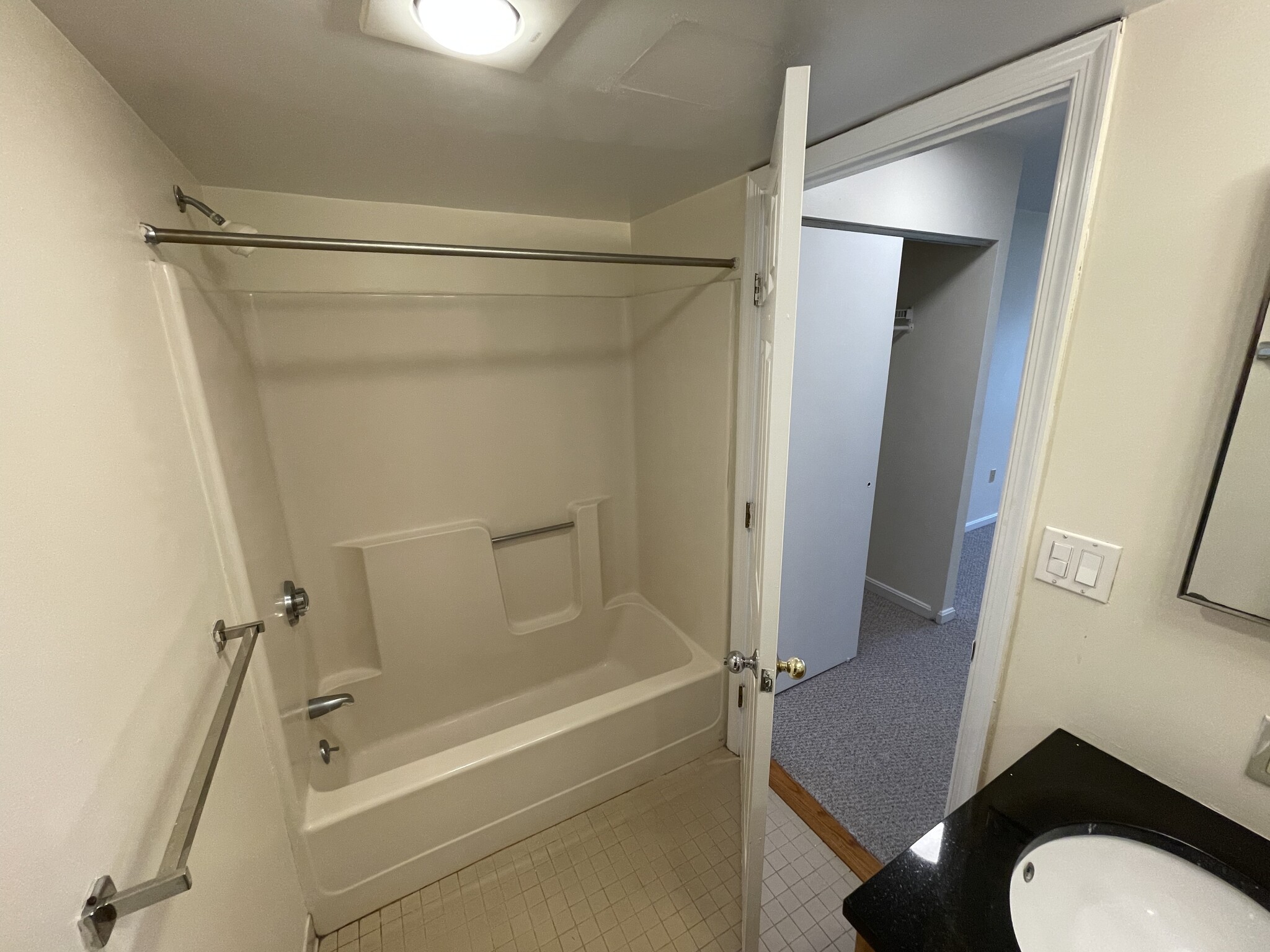 345 Franklin St, Riverside