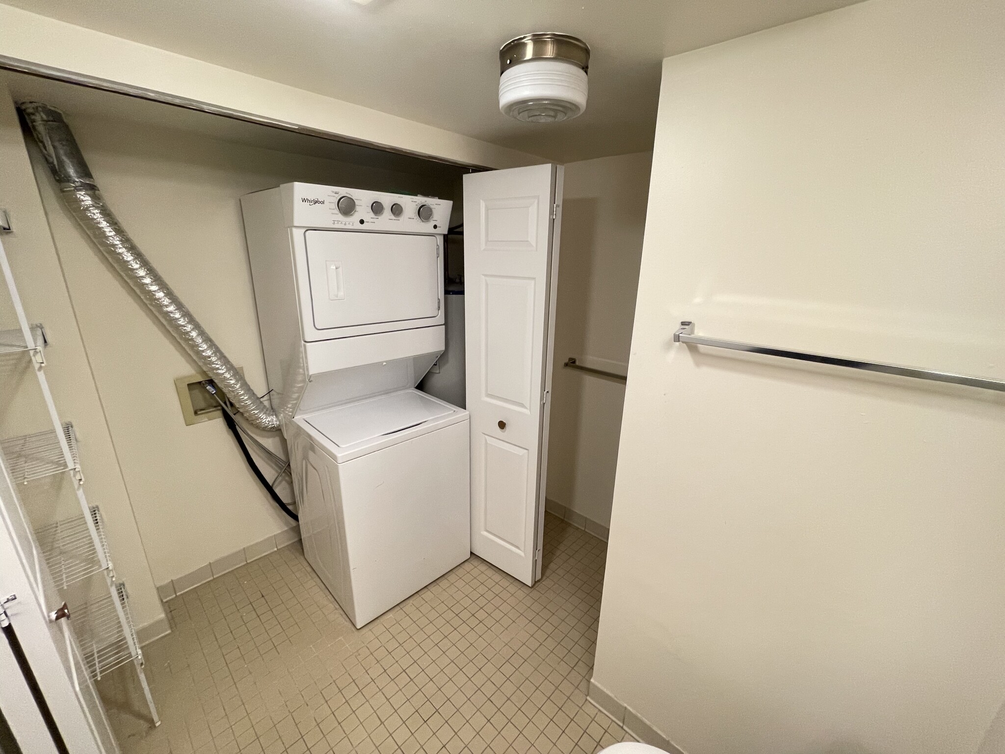 345 Franklin St, Riverside