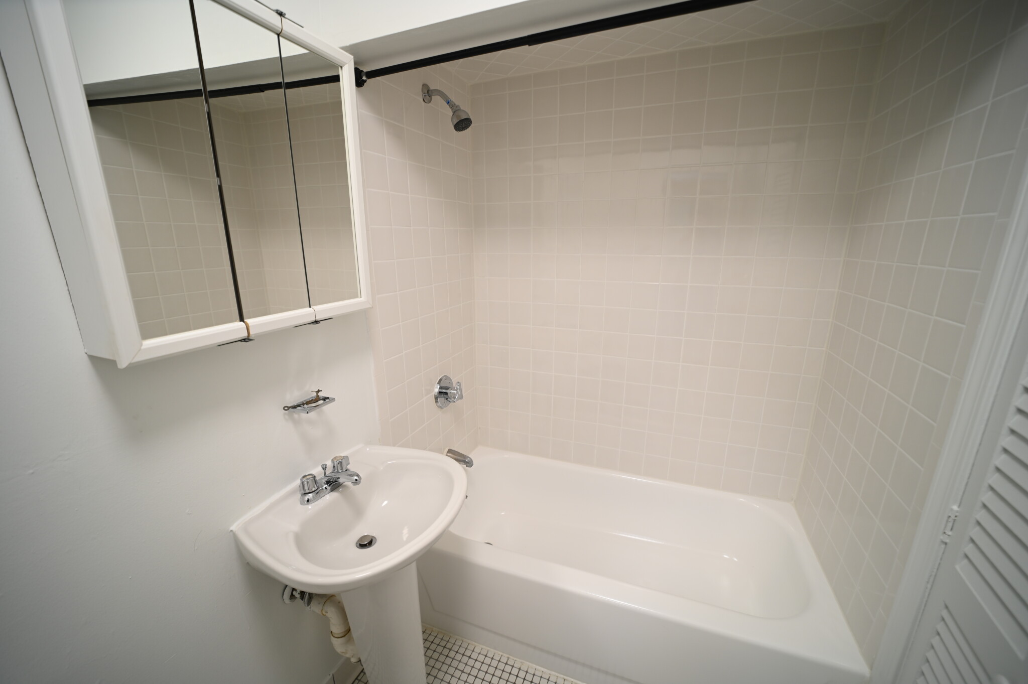 19 Green St, Coolidge Corner