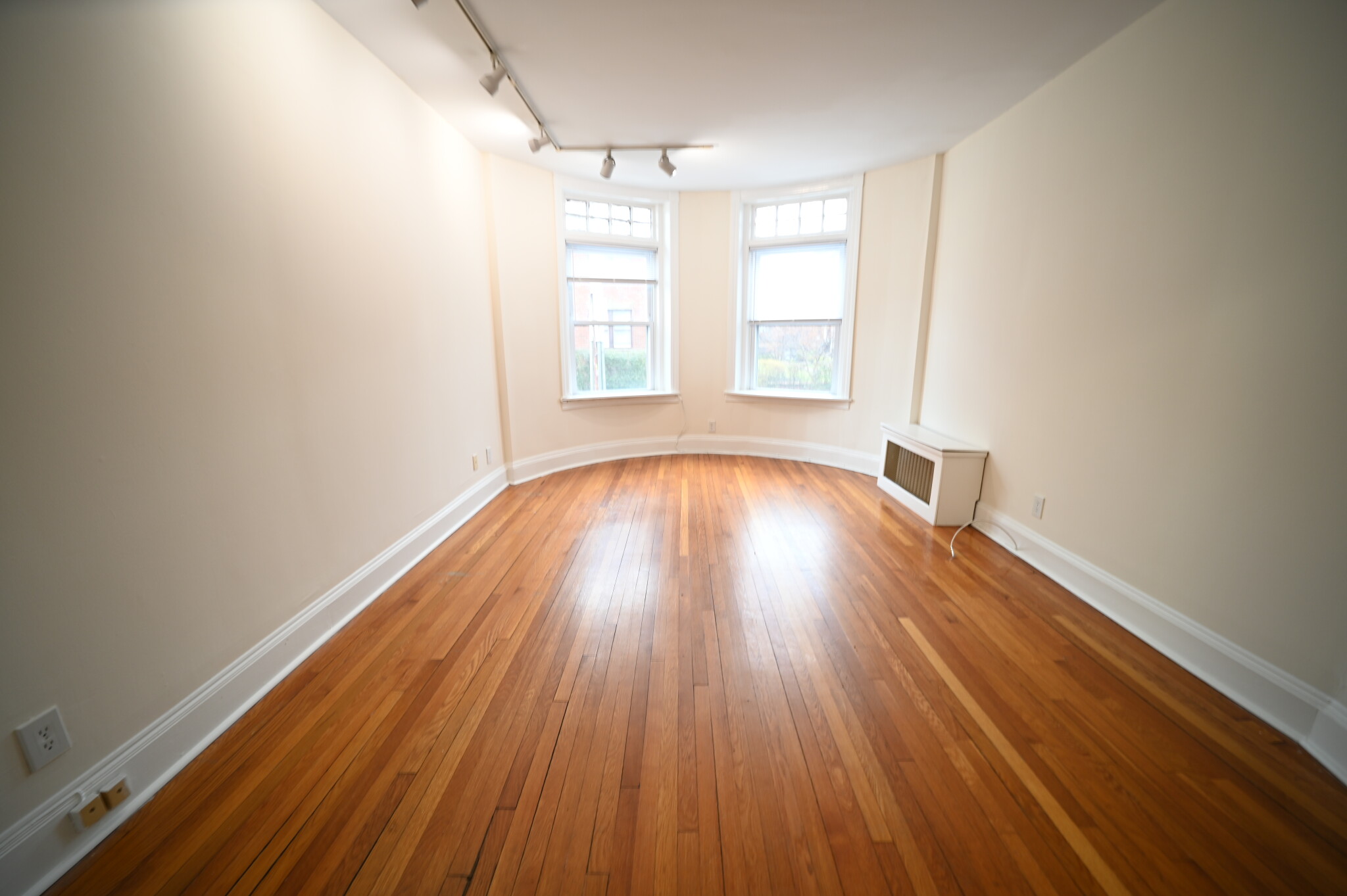 19 Green St, Coolidge Corner