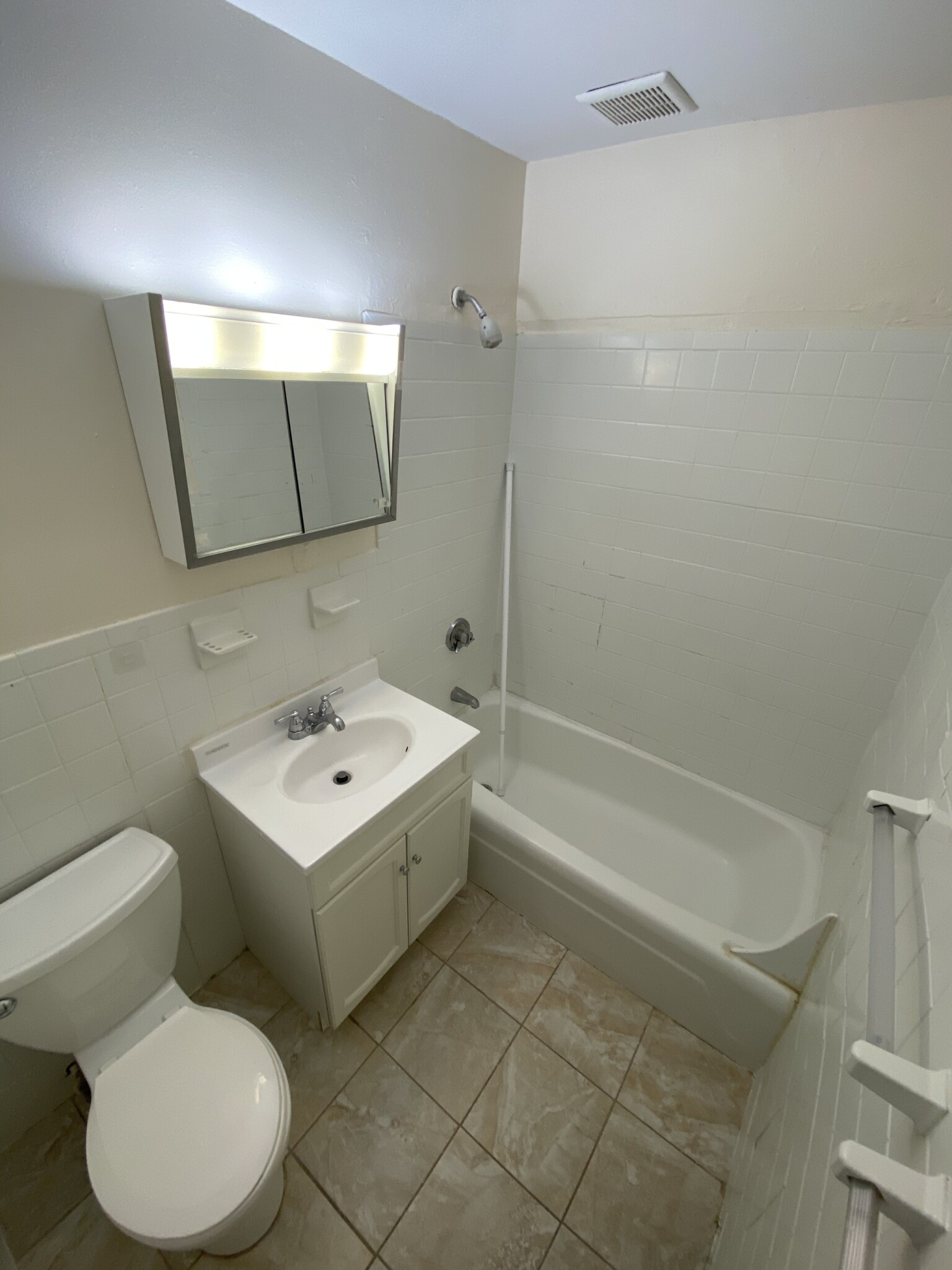 88 Gardner St, Allston