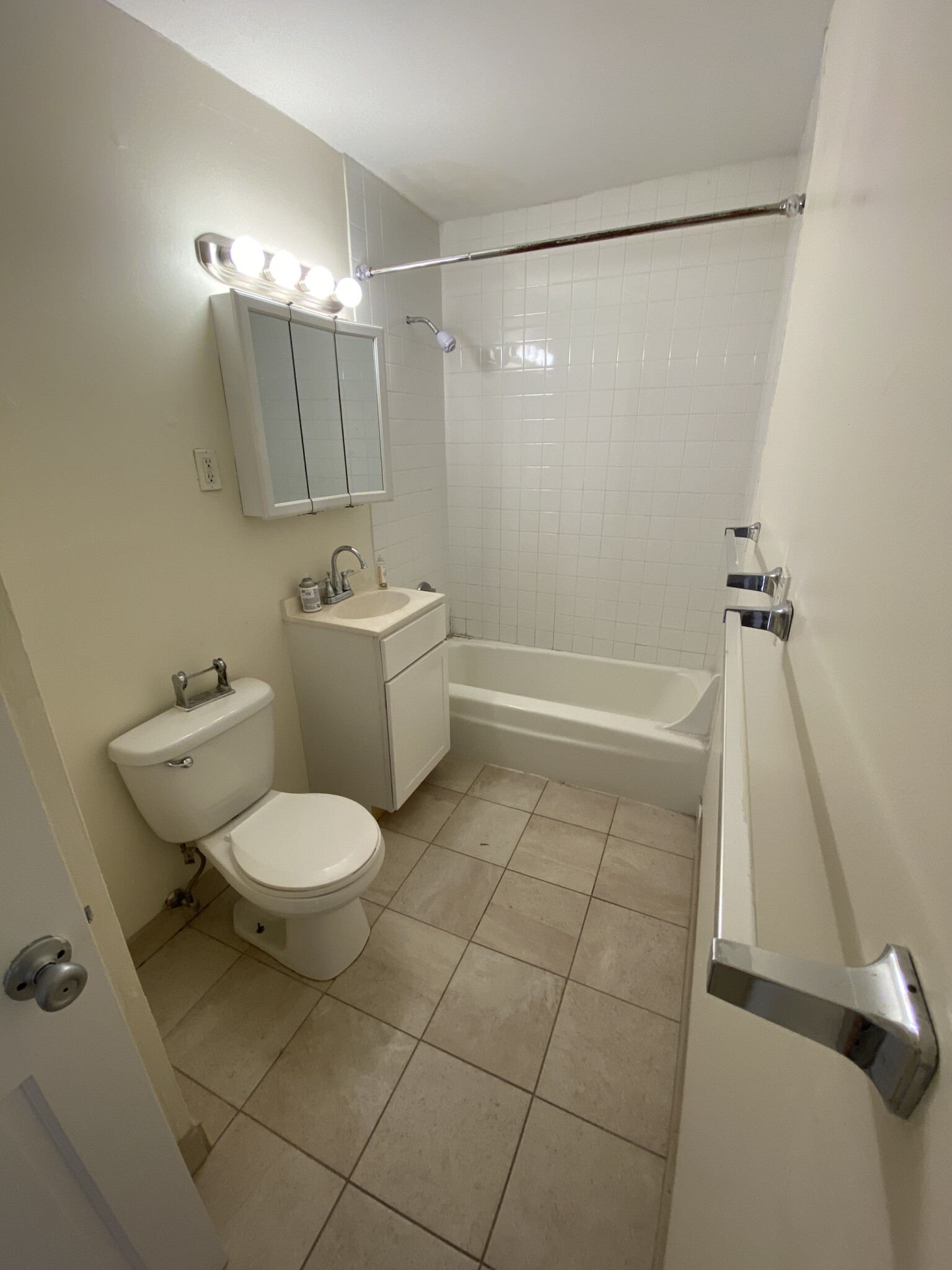 90 Gardner St, Allston