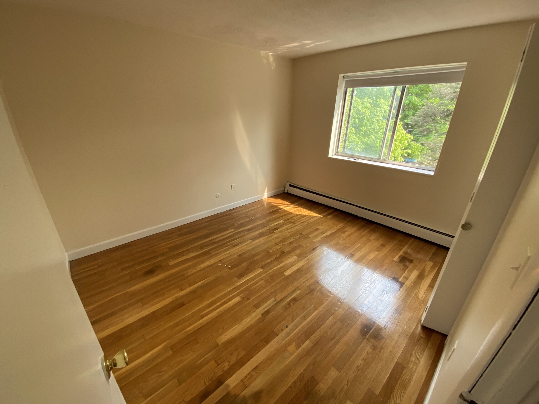 90 Gardner St, Allston