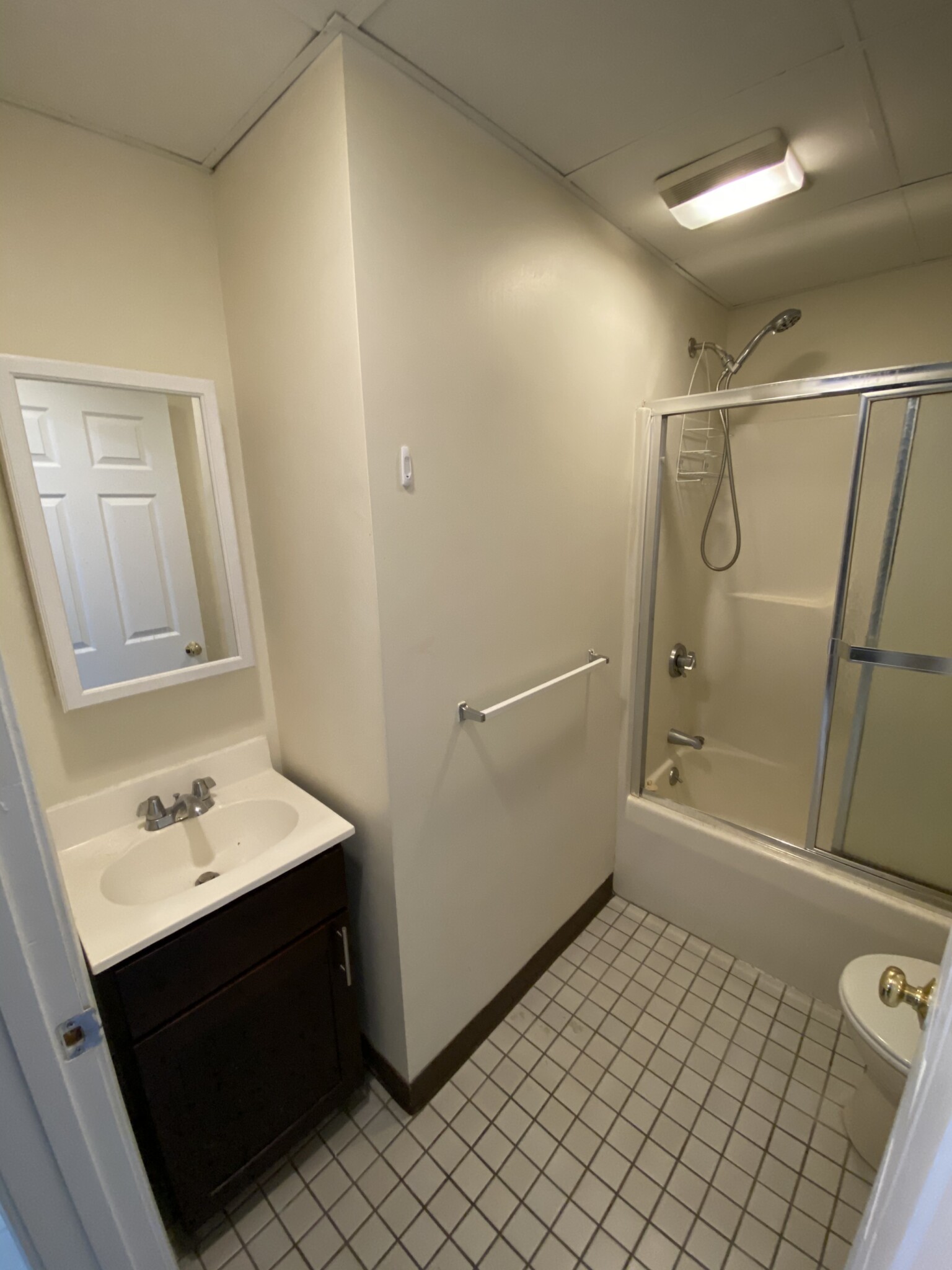 81 Essex St, Chinatown