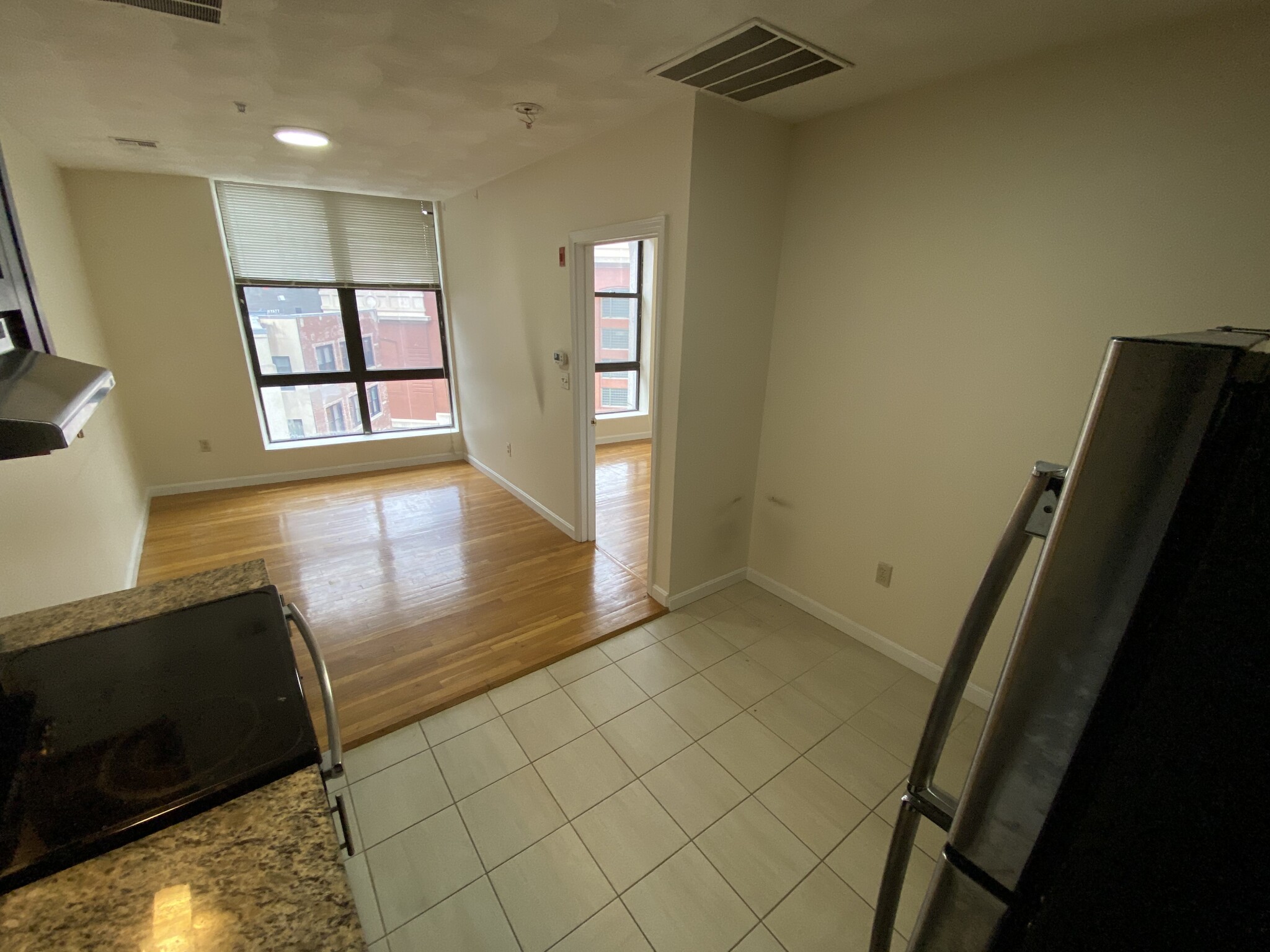 81 Essex St, Chinatown