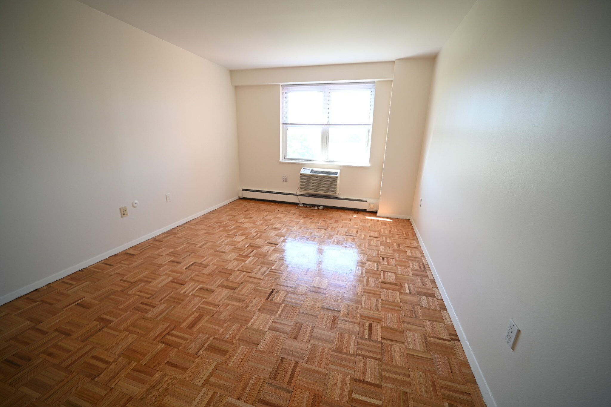 185 Freeman St, Coolidge Corner