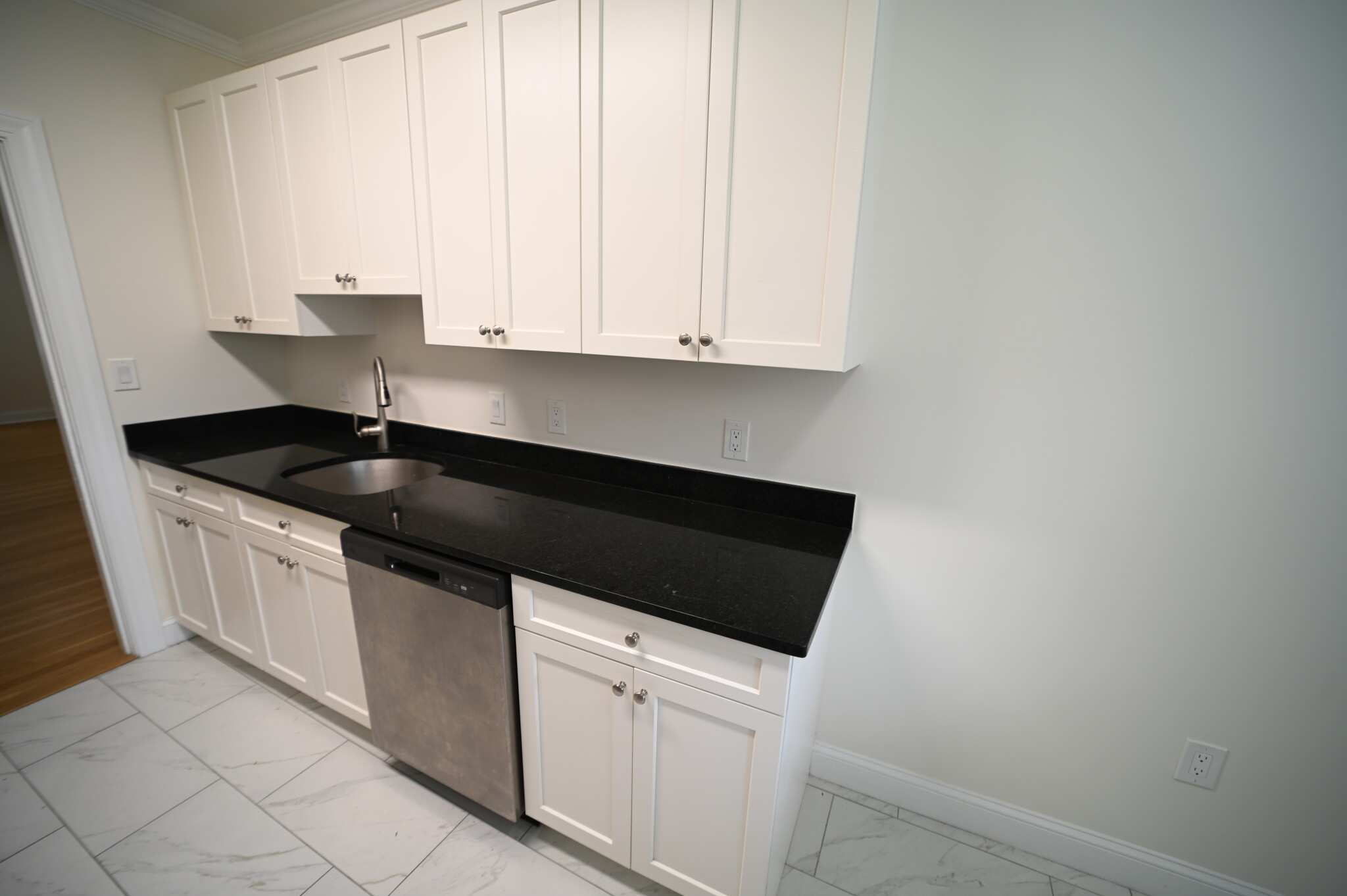 108 Sewall Ave, Coolidge Corner